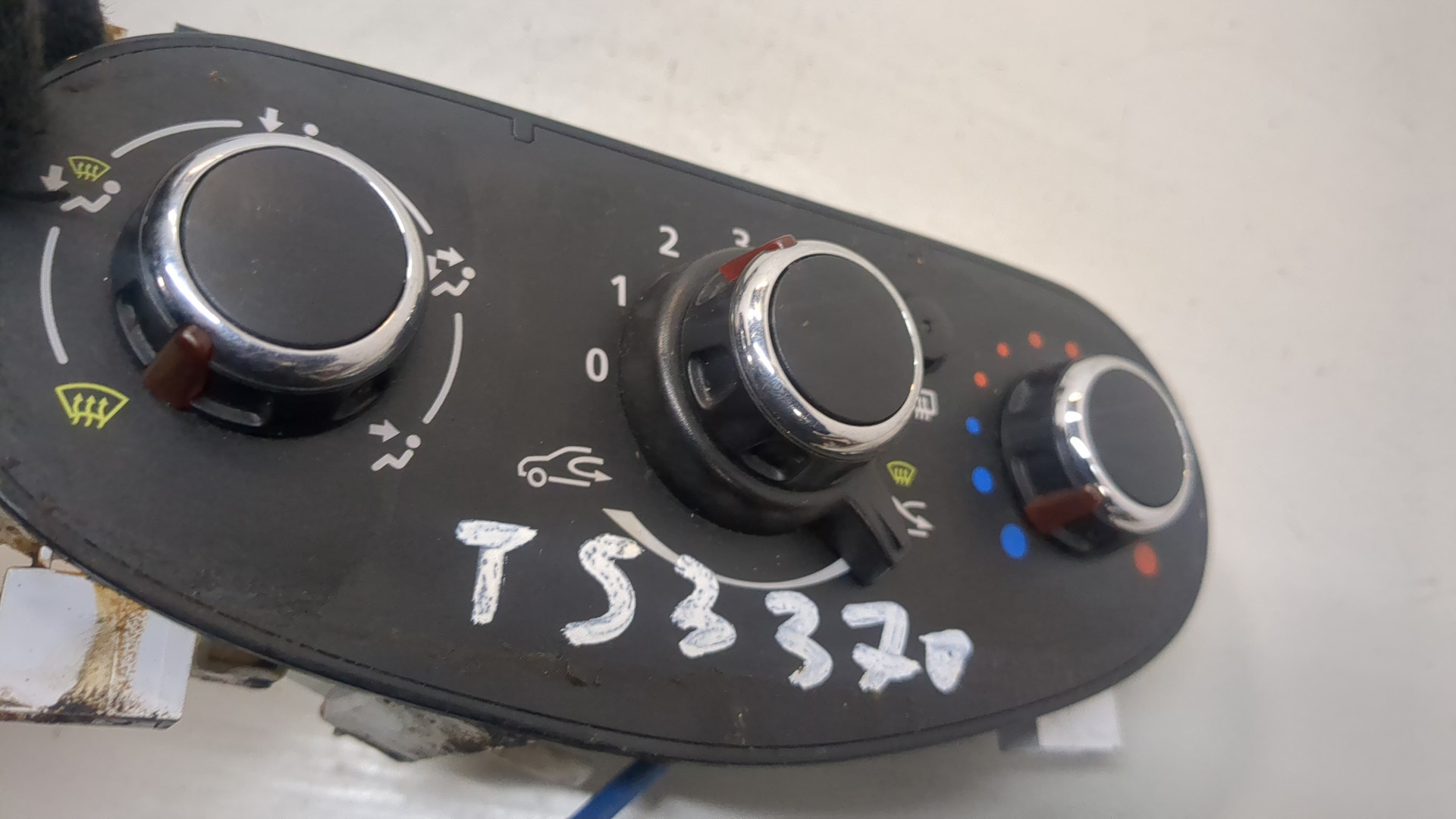 Переключатель отопителя