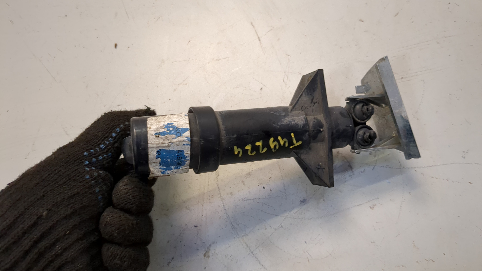 Форсунка омывателя фары