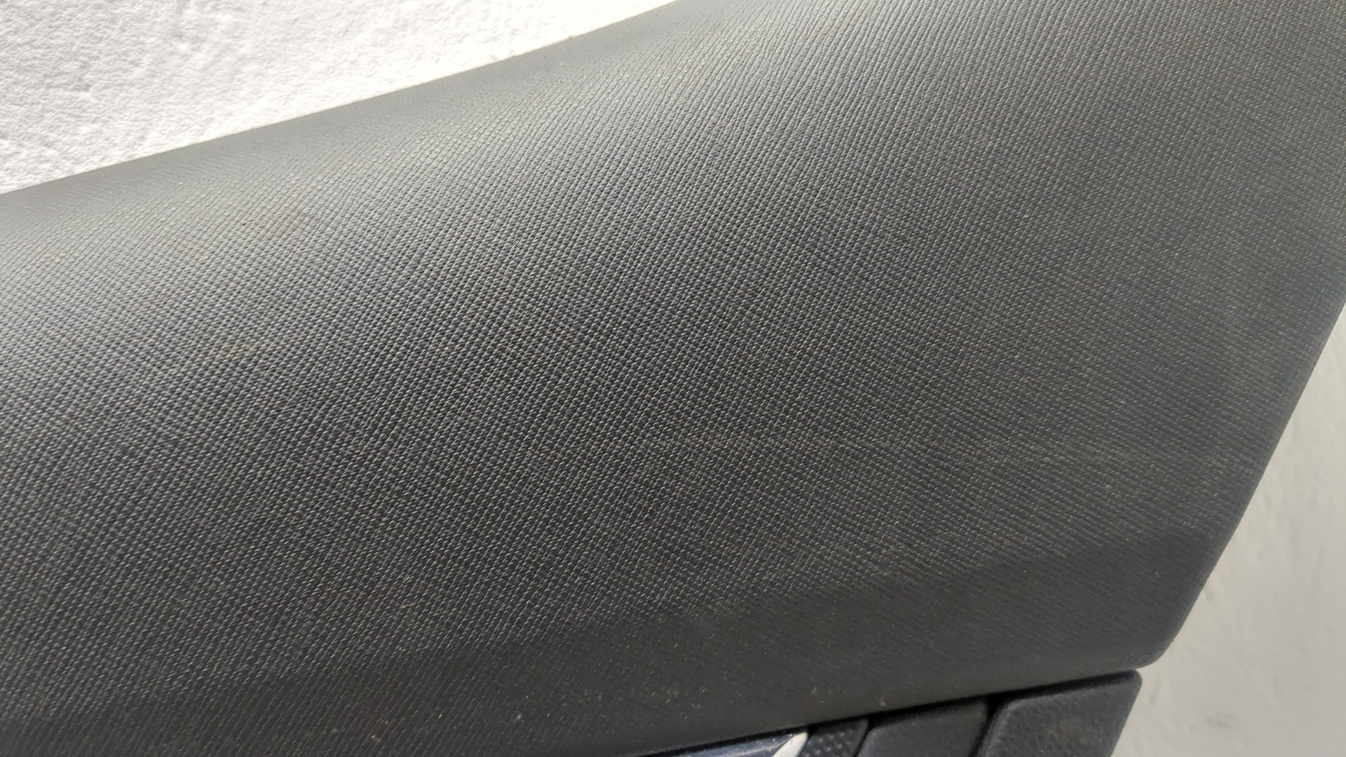 Обшивка двери задней правой