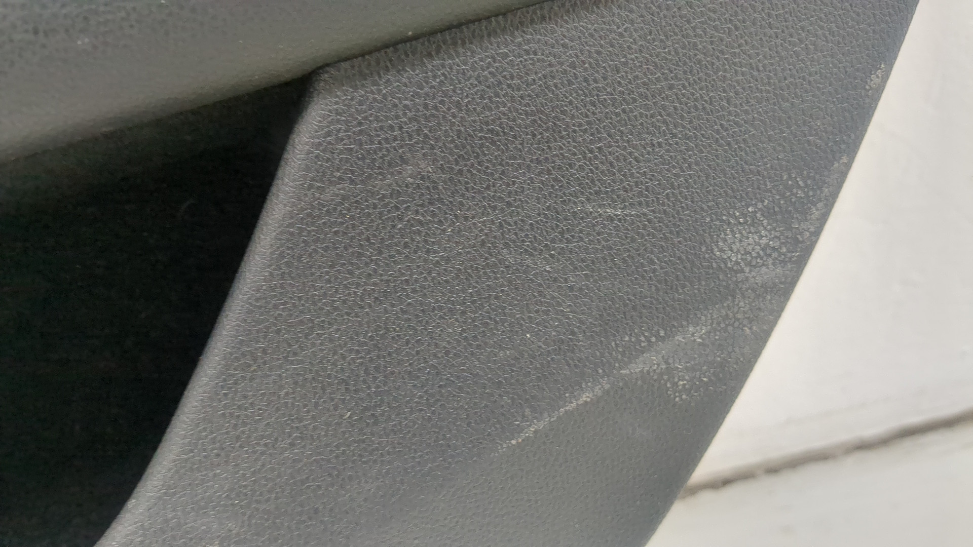 Обшивка двери задней правой