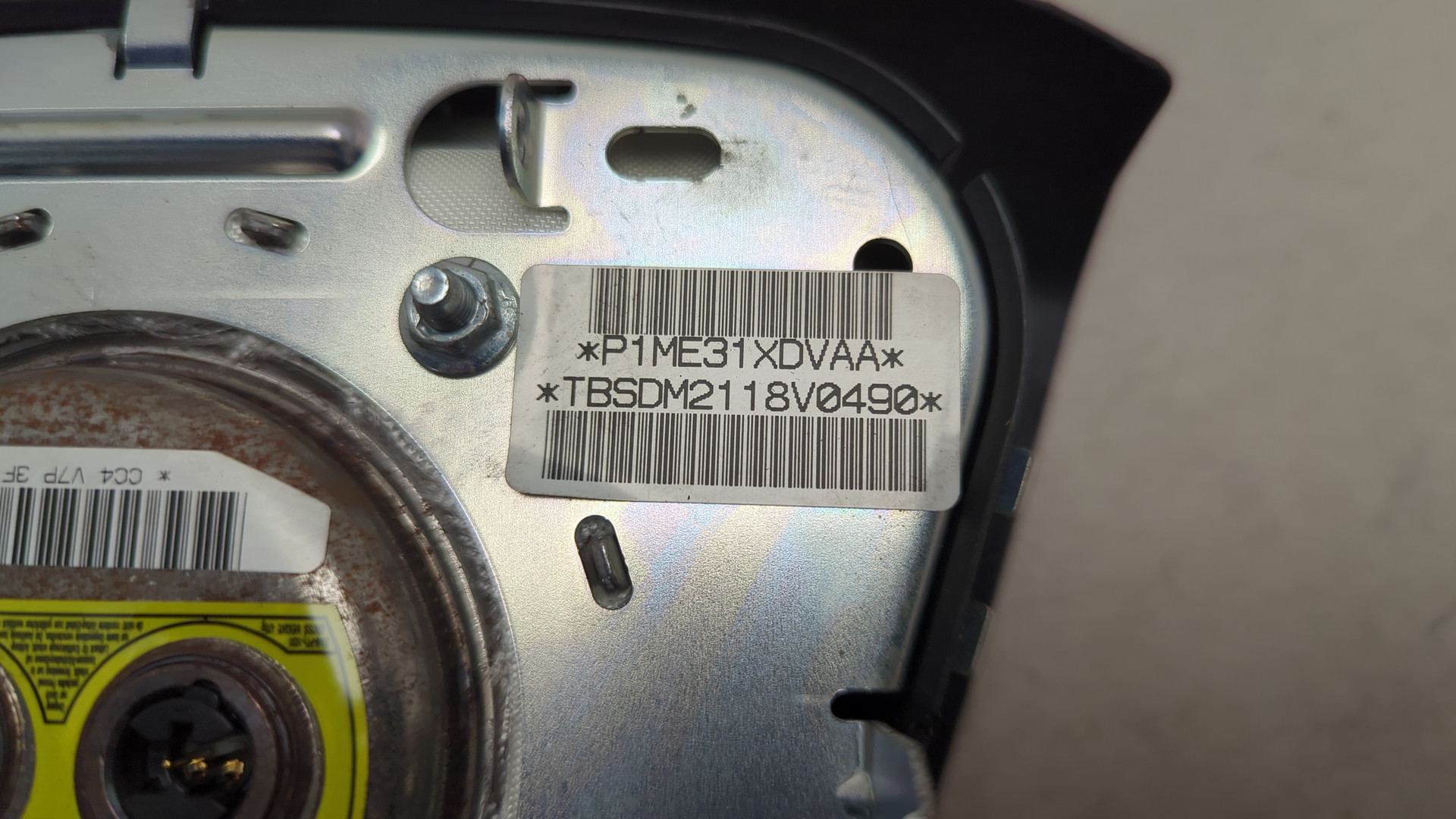 Подушка безопасности в рулевое колесо