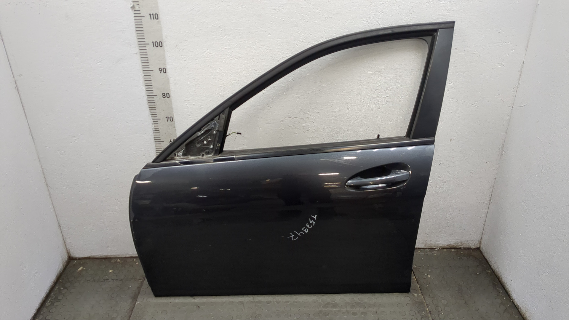 Дверь передняя левая