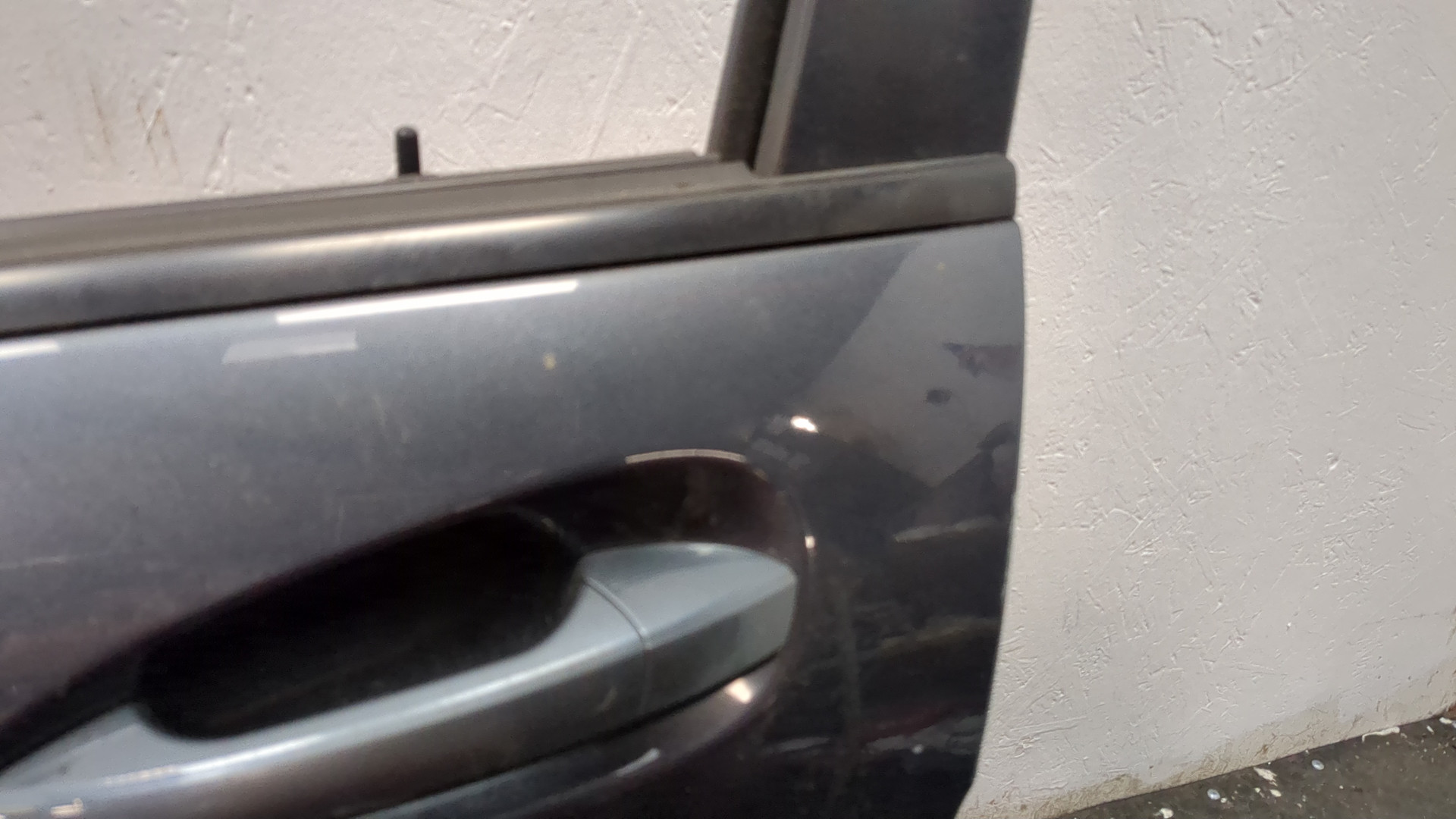 Дверь передняя левая