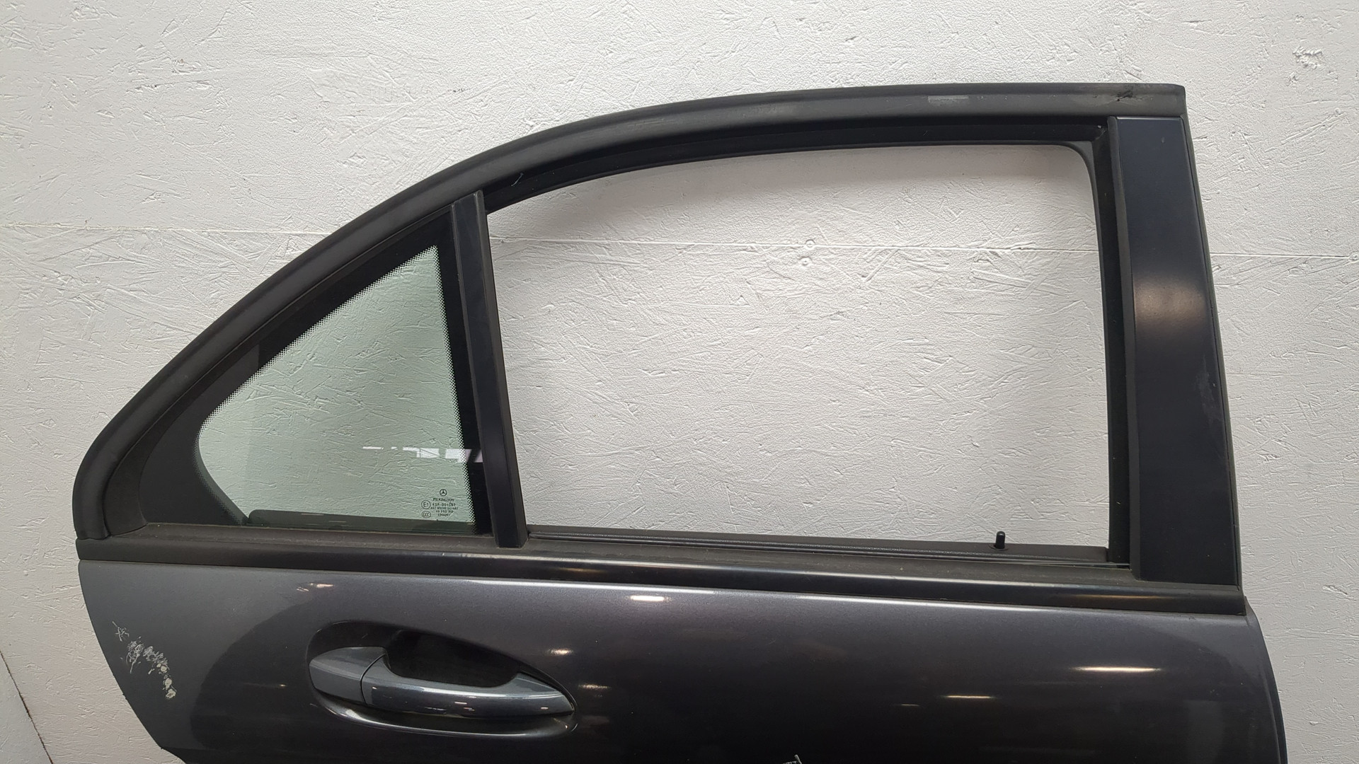 Дверь задняя правая