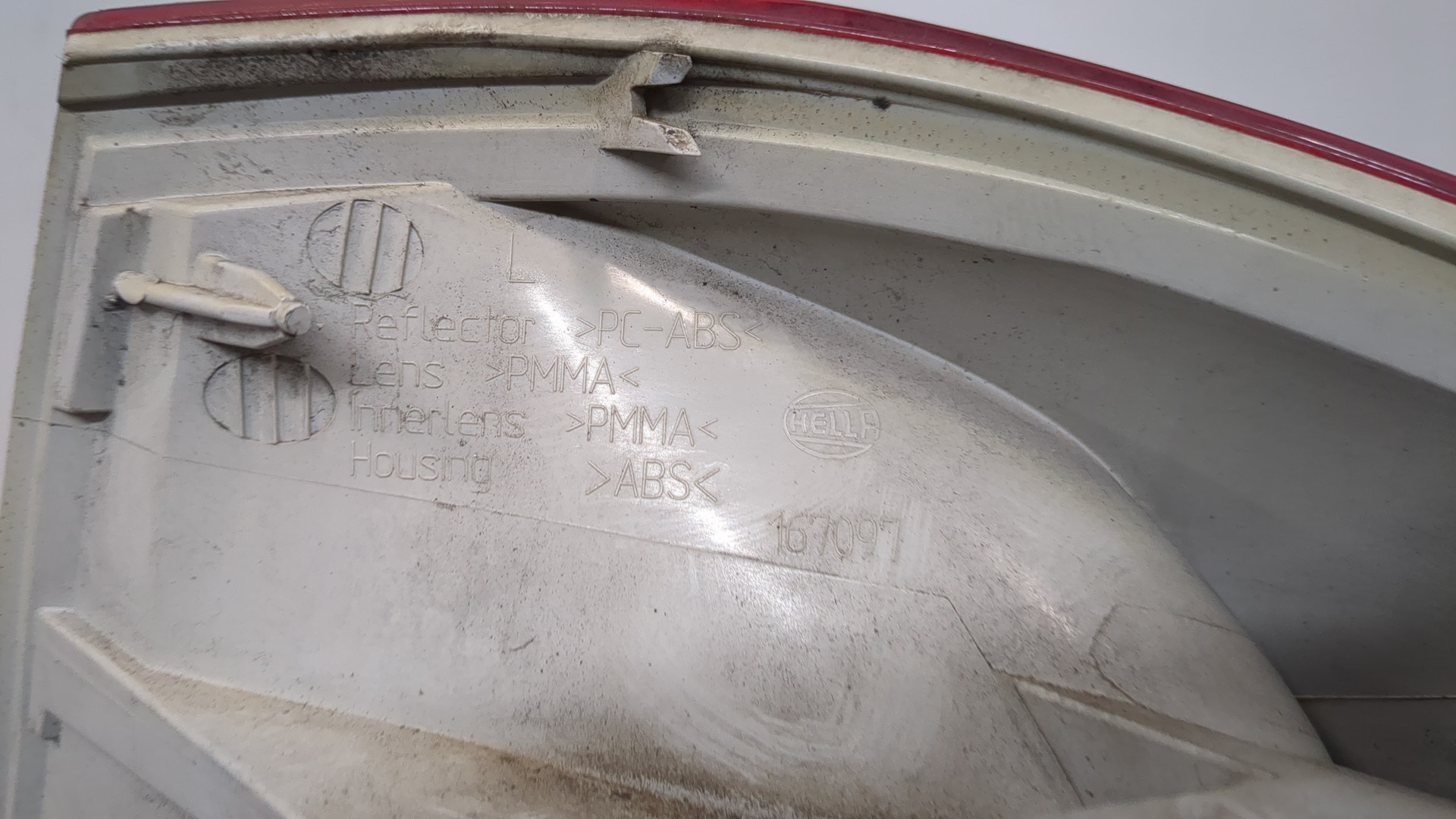 Фонарь задний левый