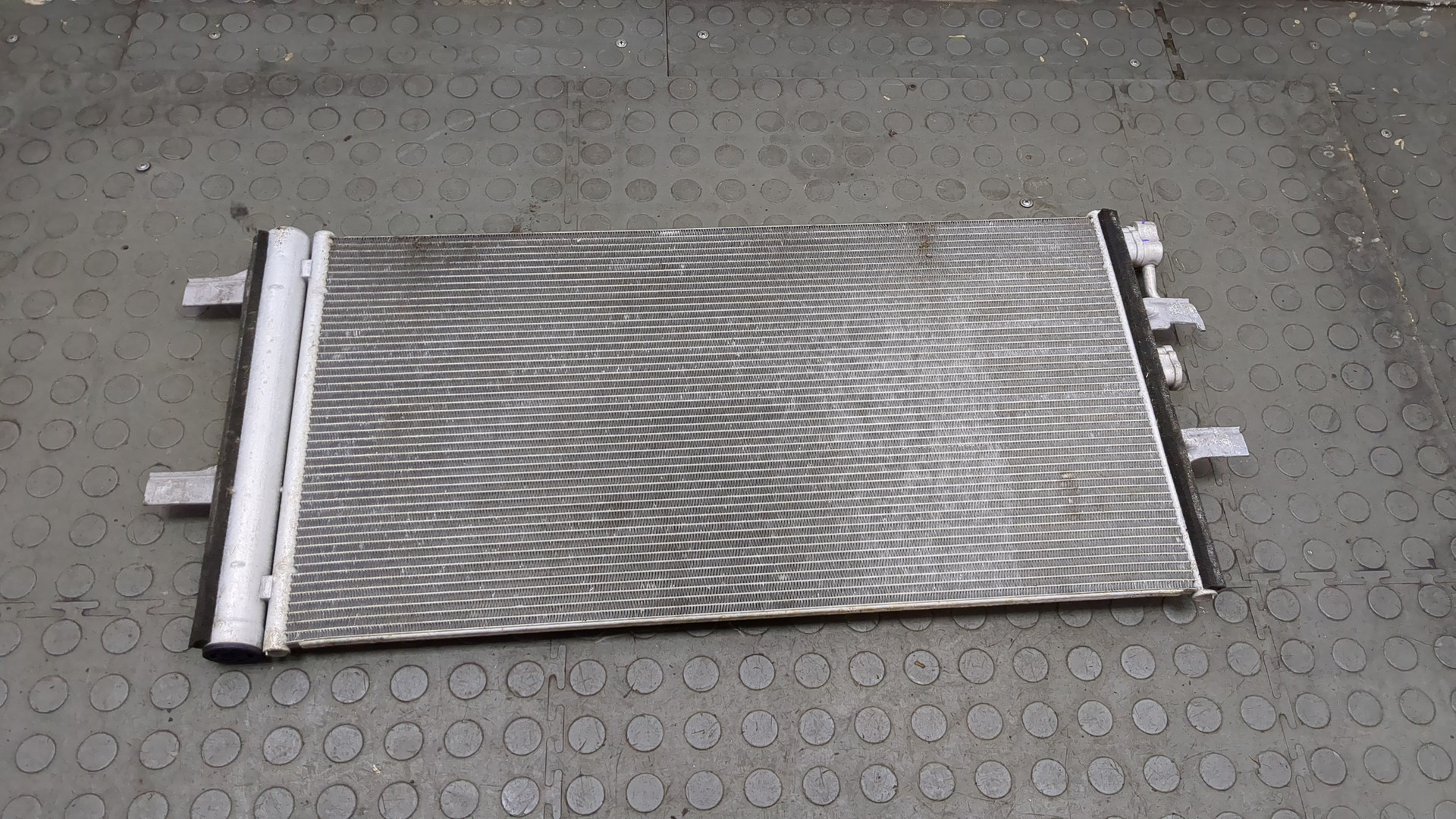Радиатор кондиционера / конденсер