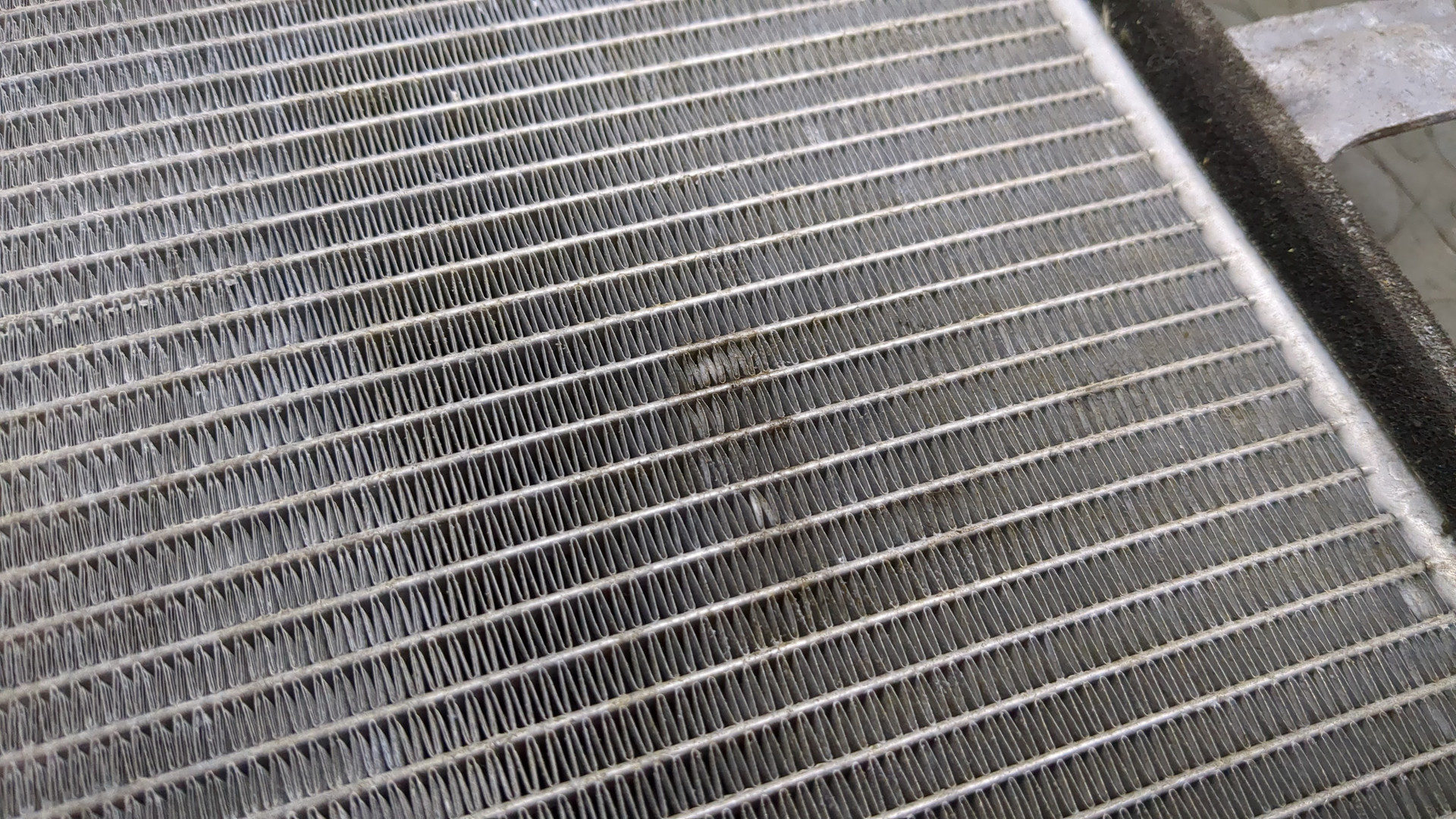 Радиатор кондиционера / конденсер