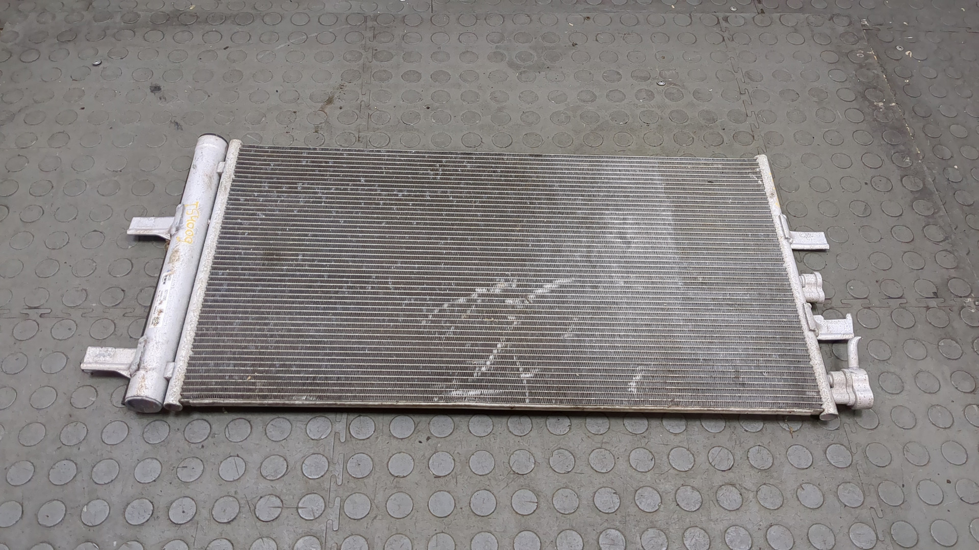 Радиатор кондиционера / конденсер