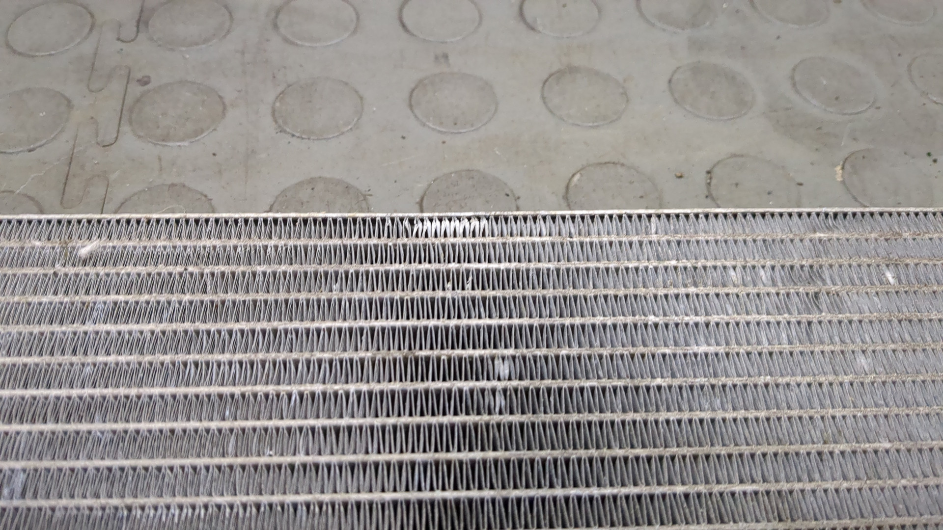 Радиатор кондиционера / конденсер