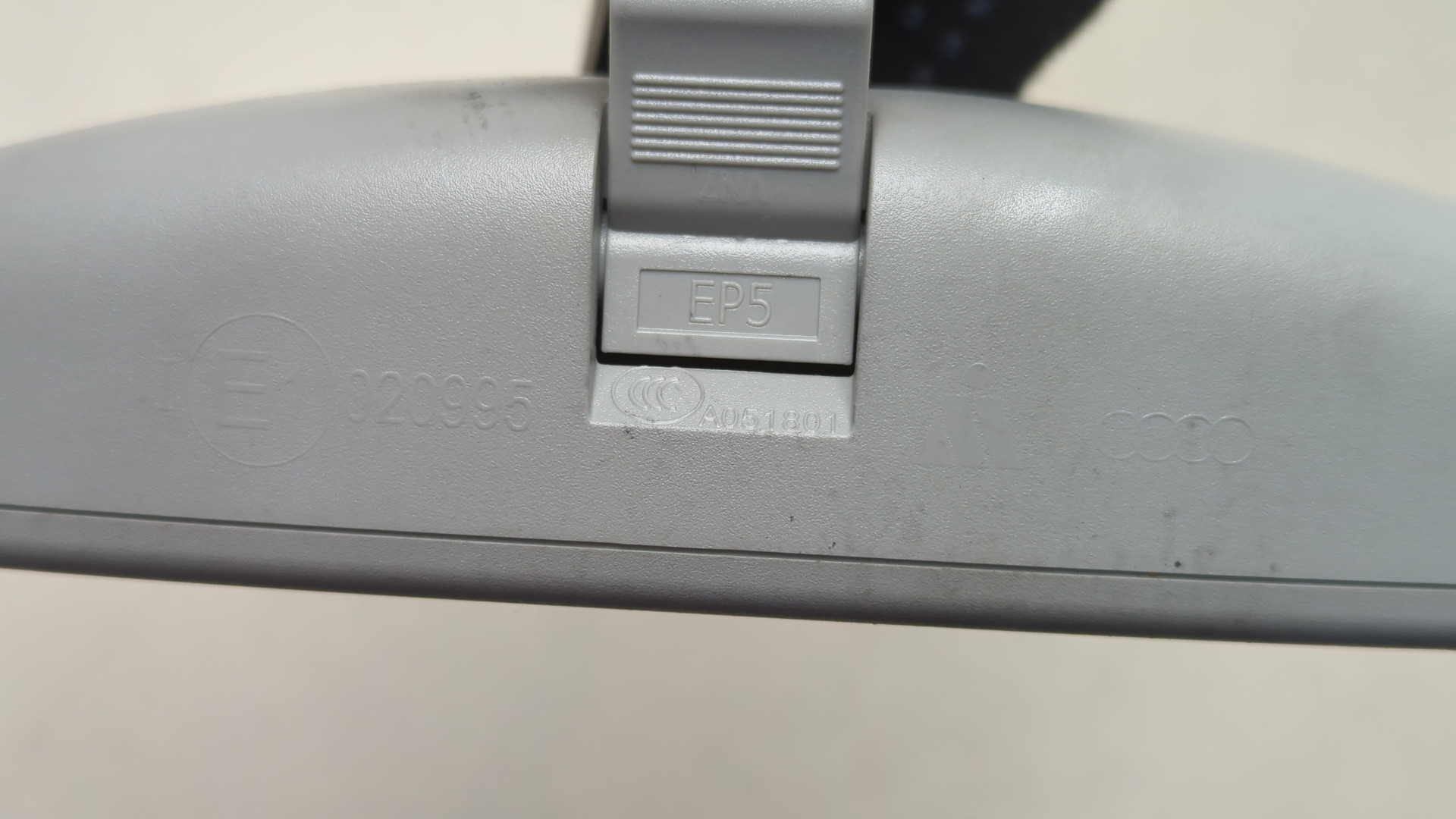 Зеркало заднего вида