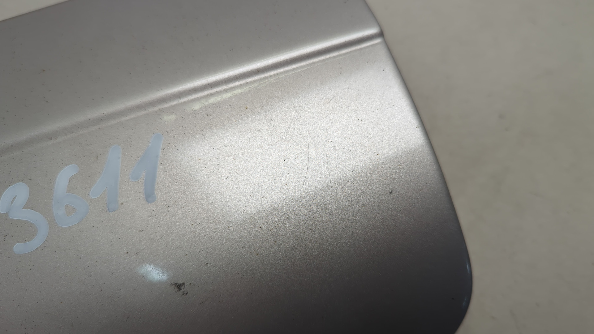 Лючок бензобака