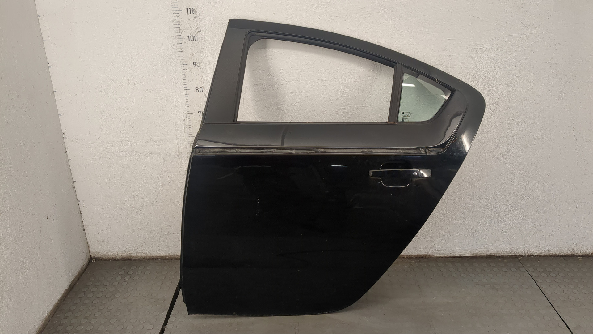 Дверь задняя левая