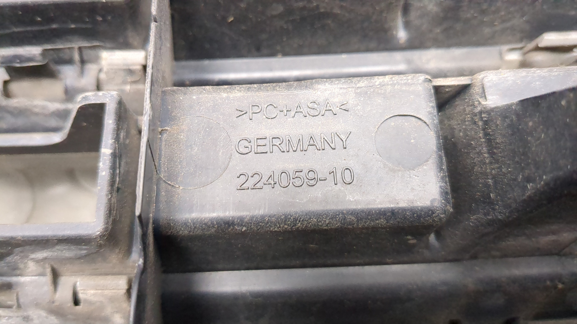 Решетка радиатора