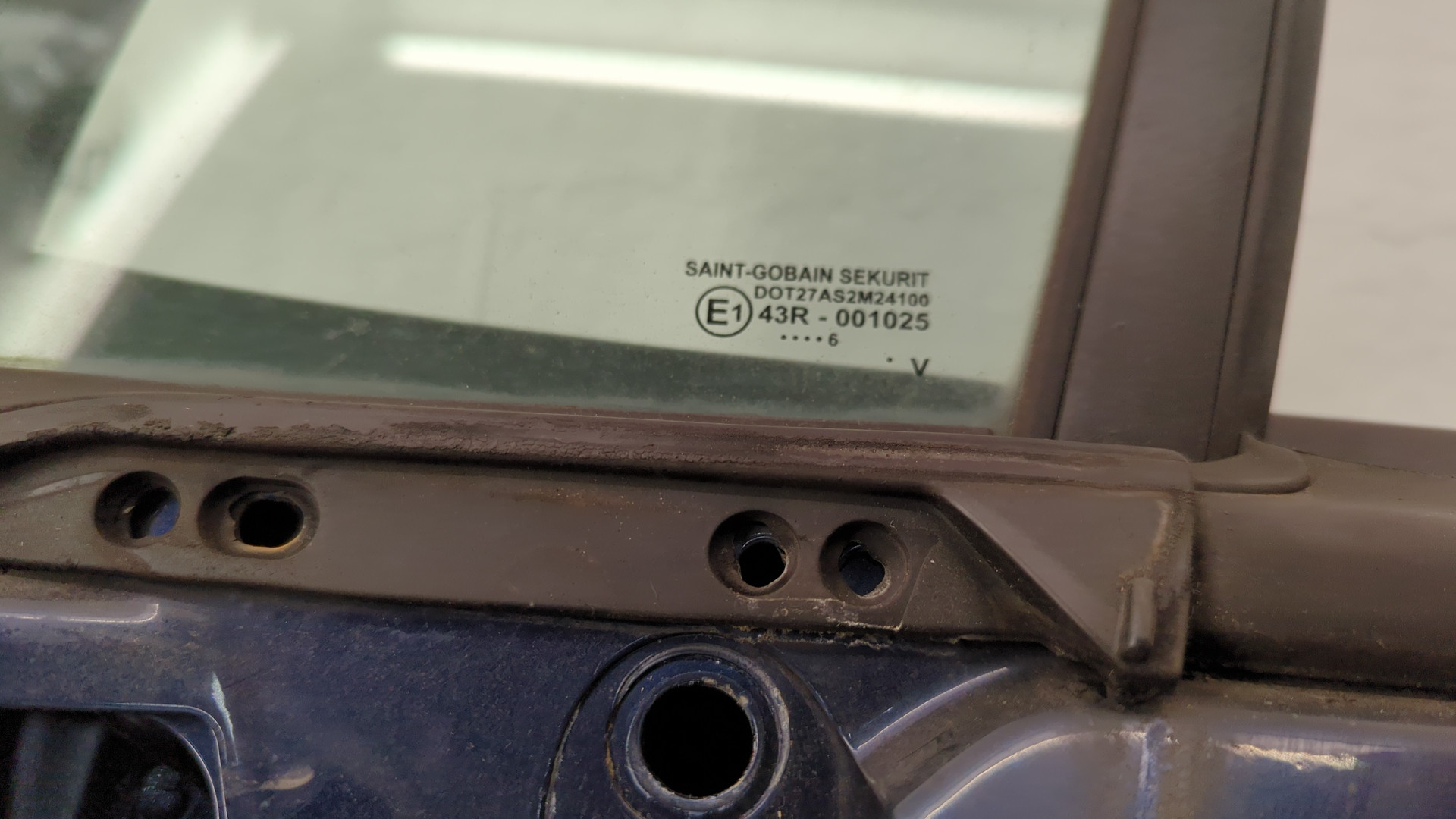 Дверь передняя левая