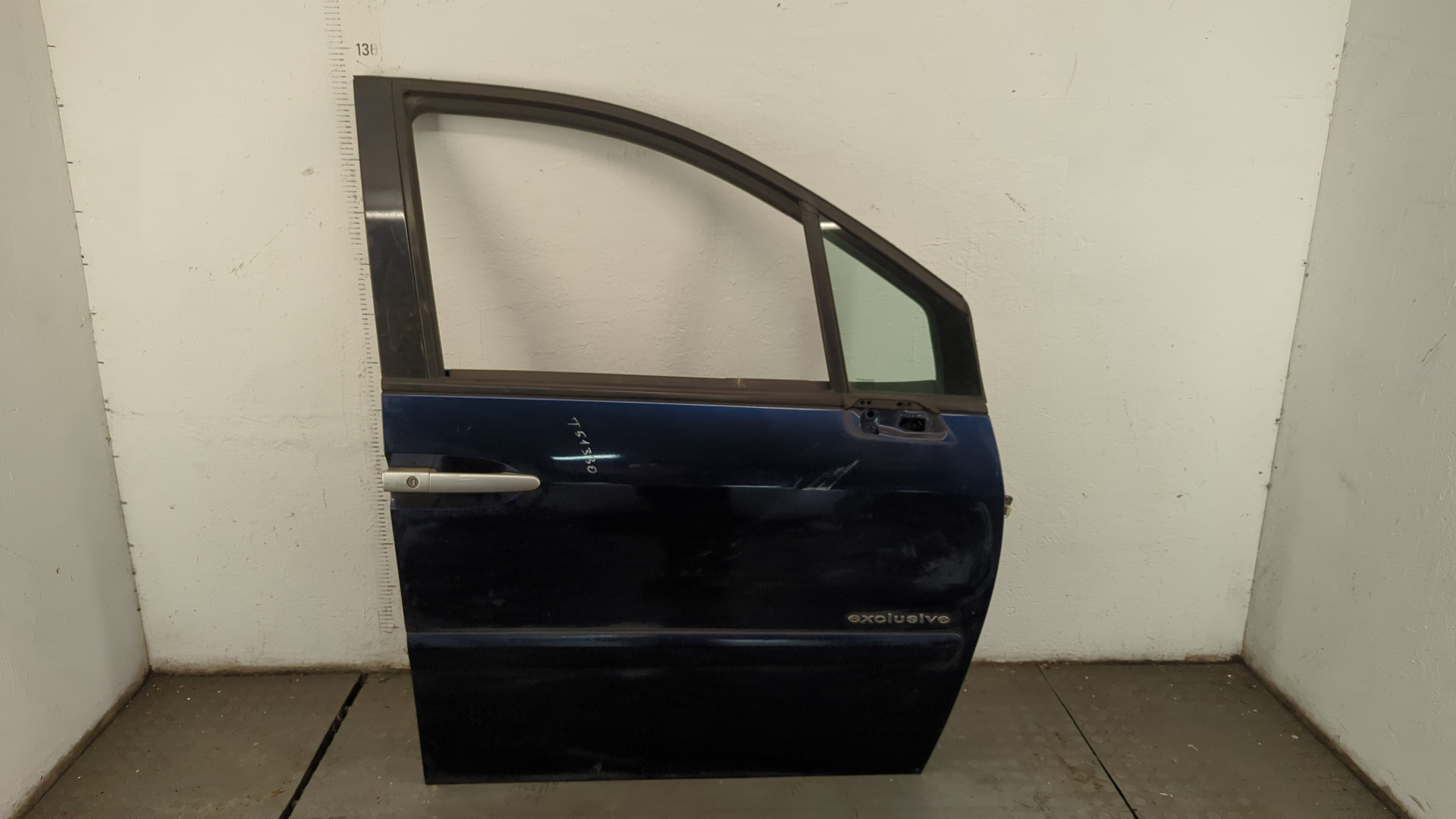 Дверь передняя правая