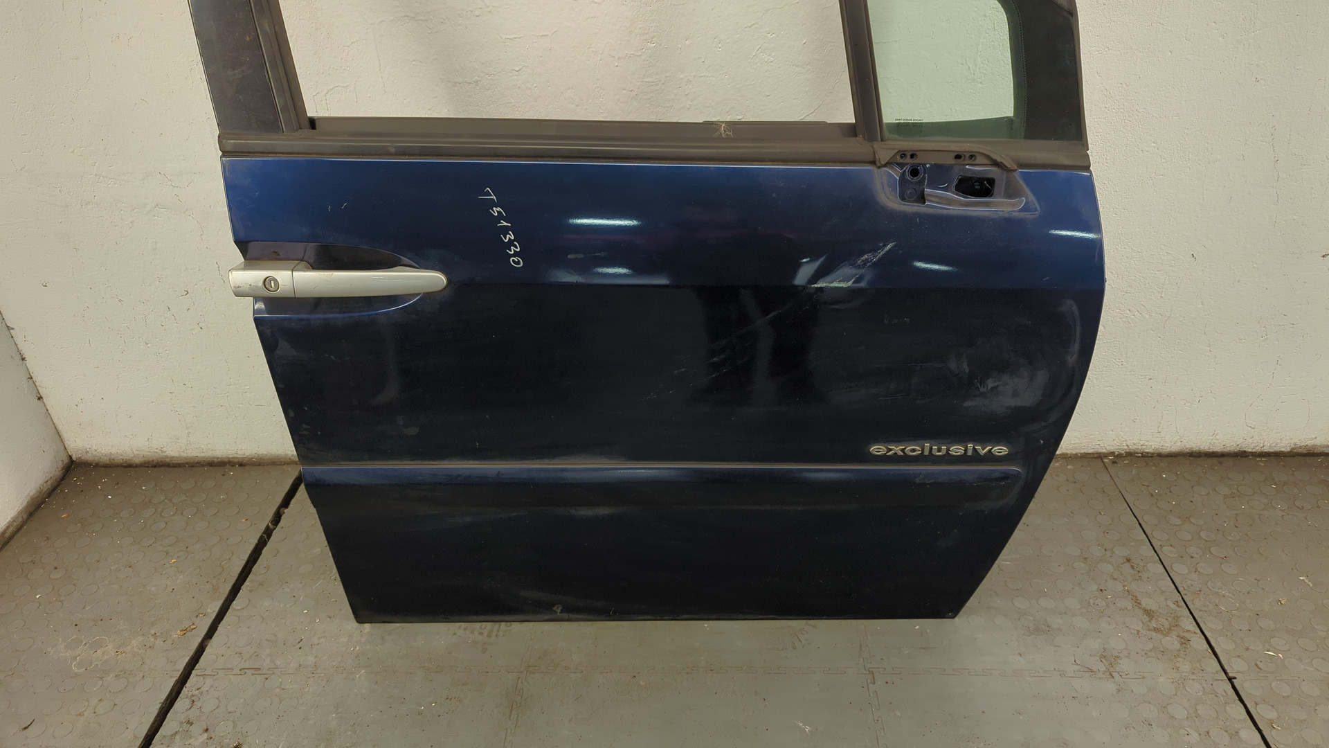 Дверь передняя правая