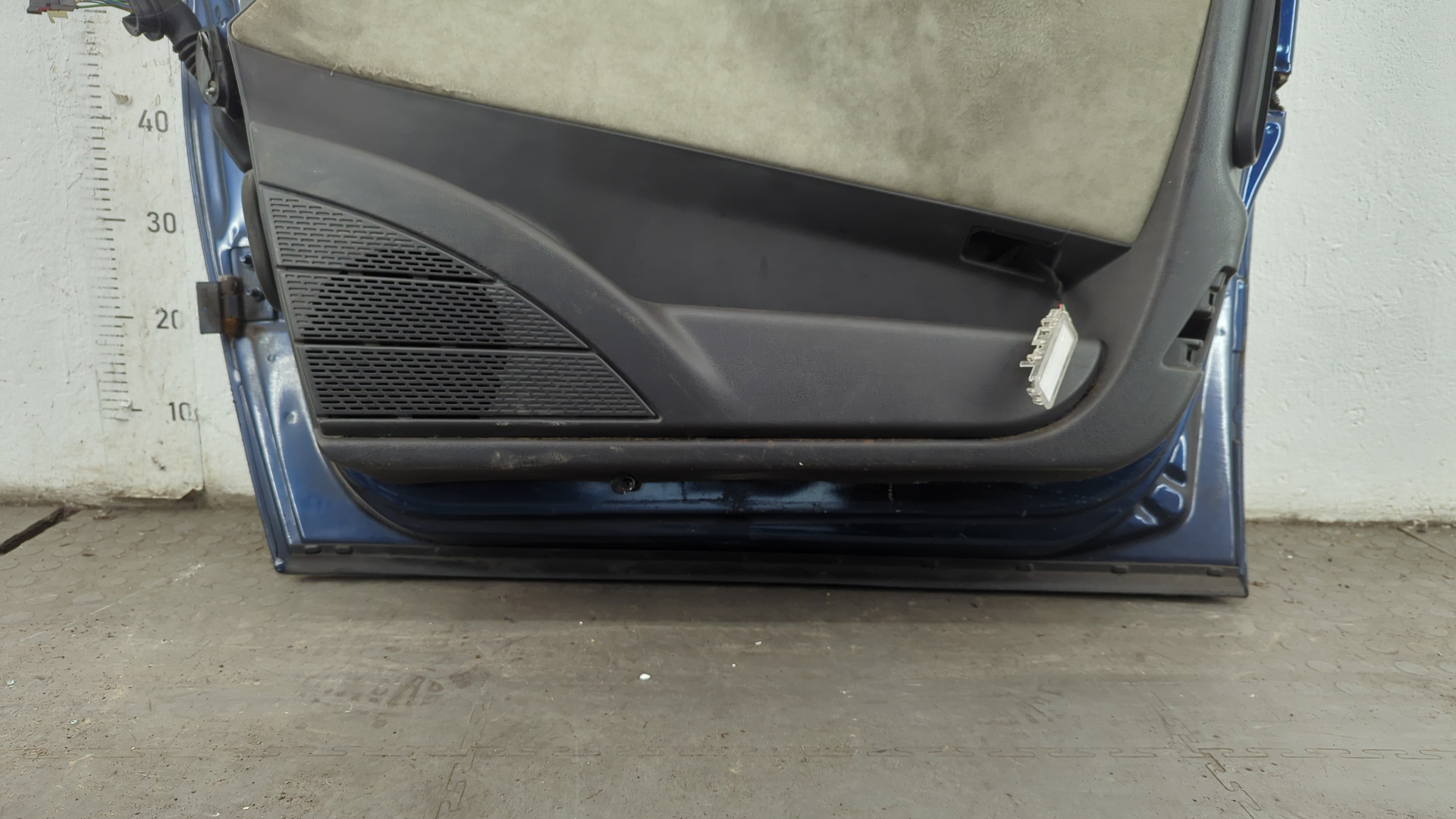 Дверь передняя правая