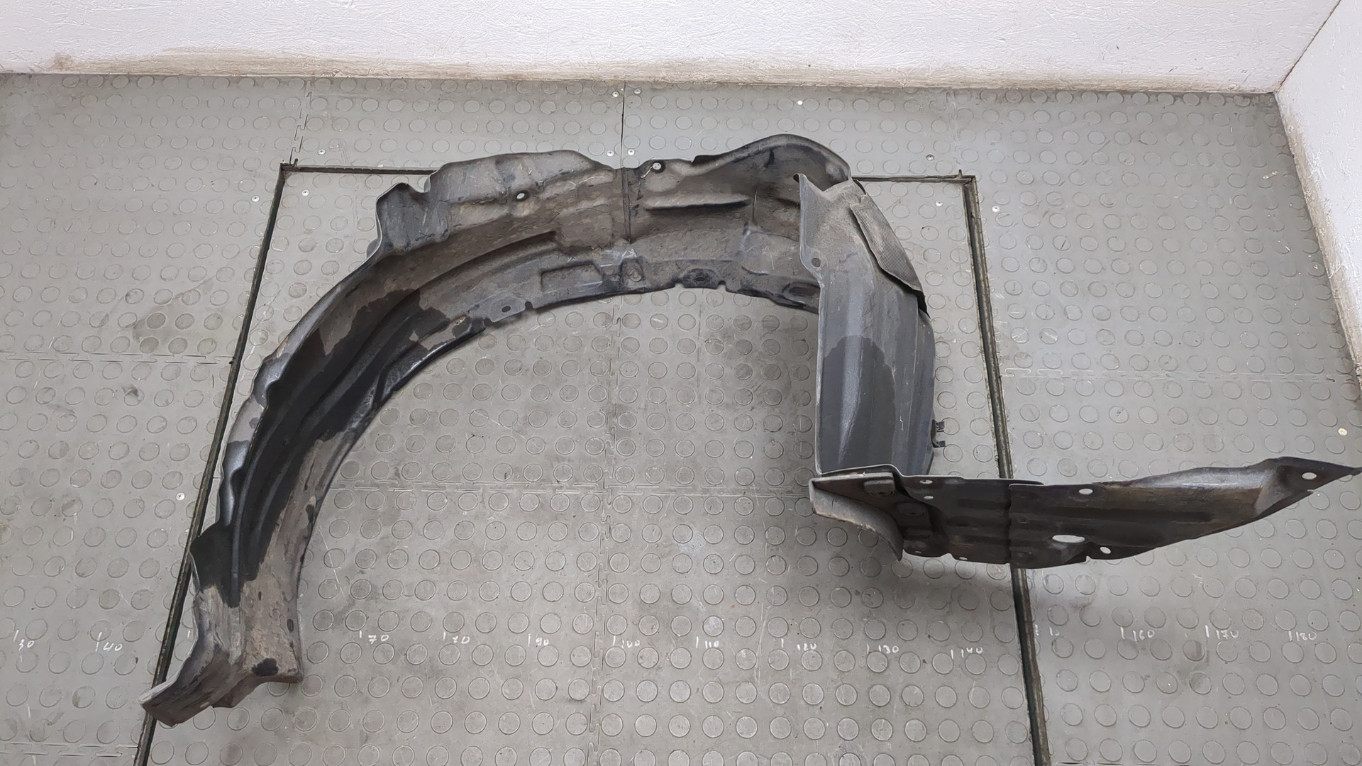 Локер передний левый