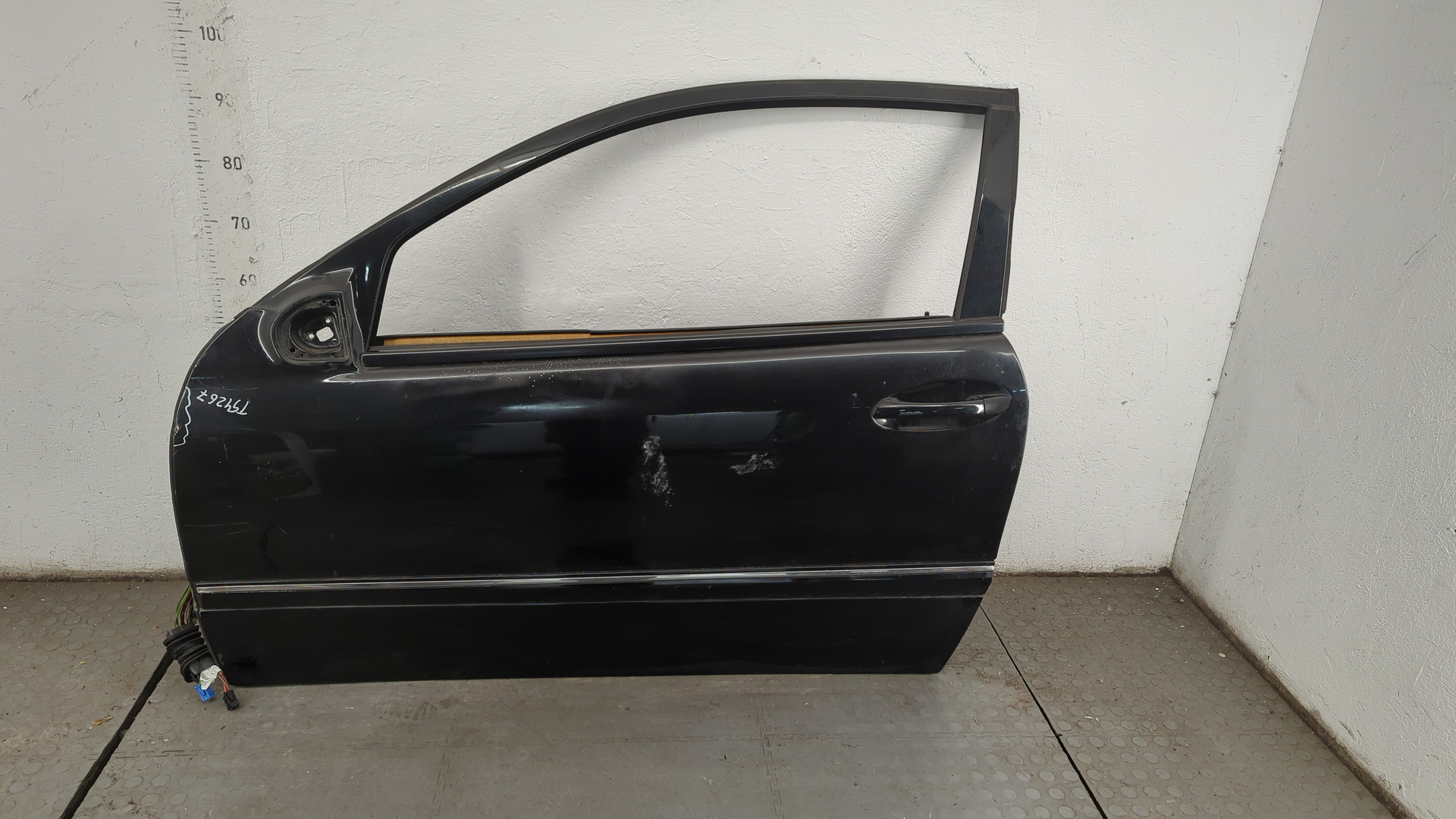 Дверь передняя левая