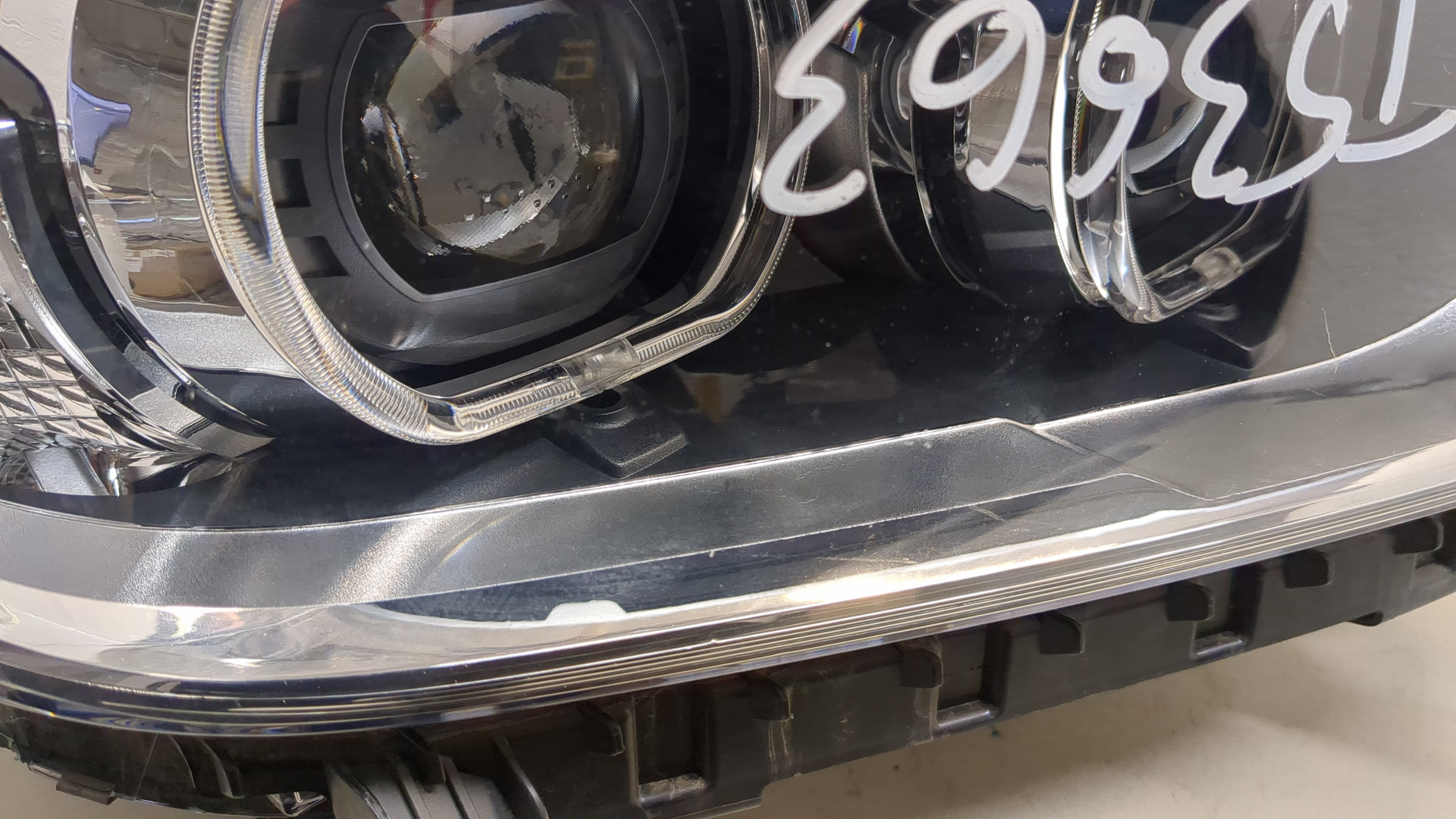 Фара правая