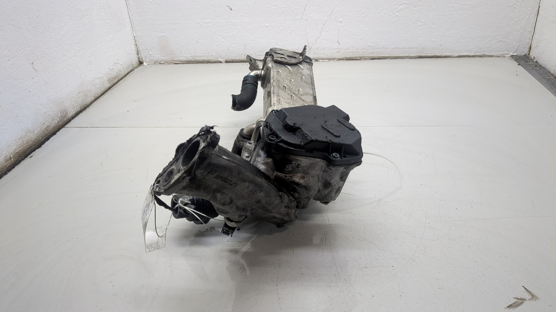 Тройник вентиляции картерных газов