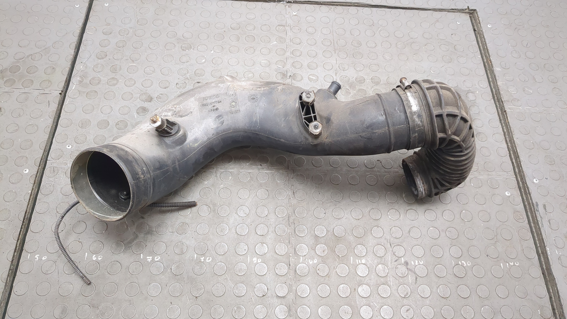 Патрубок воздушного фильтра