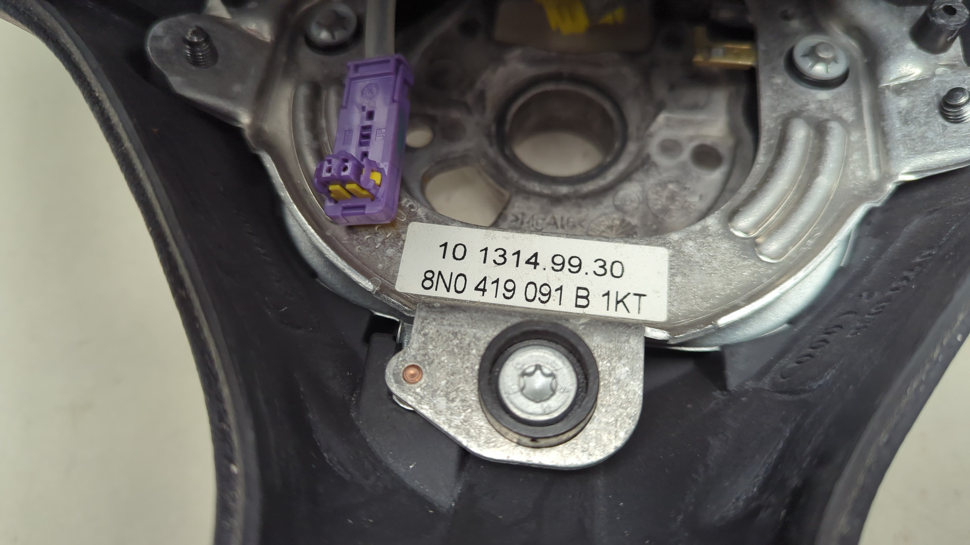 Рулевое колесо (руль)