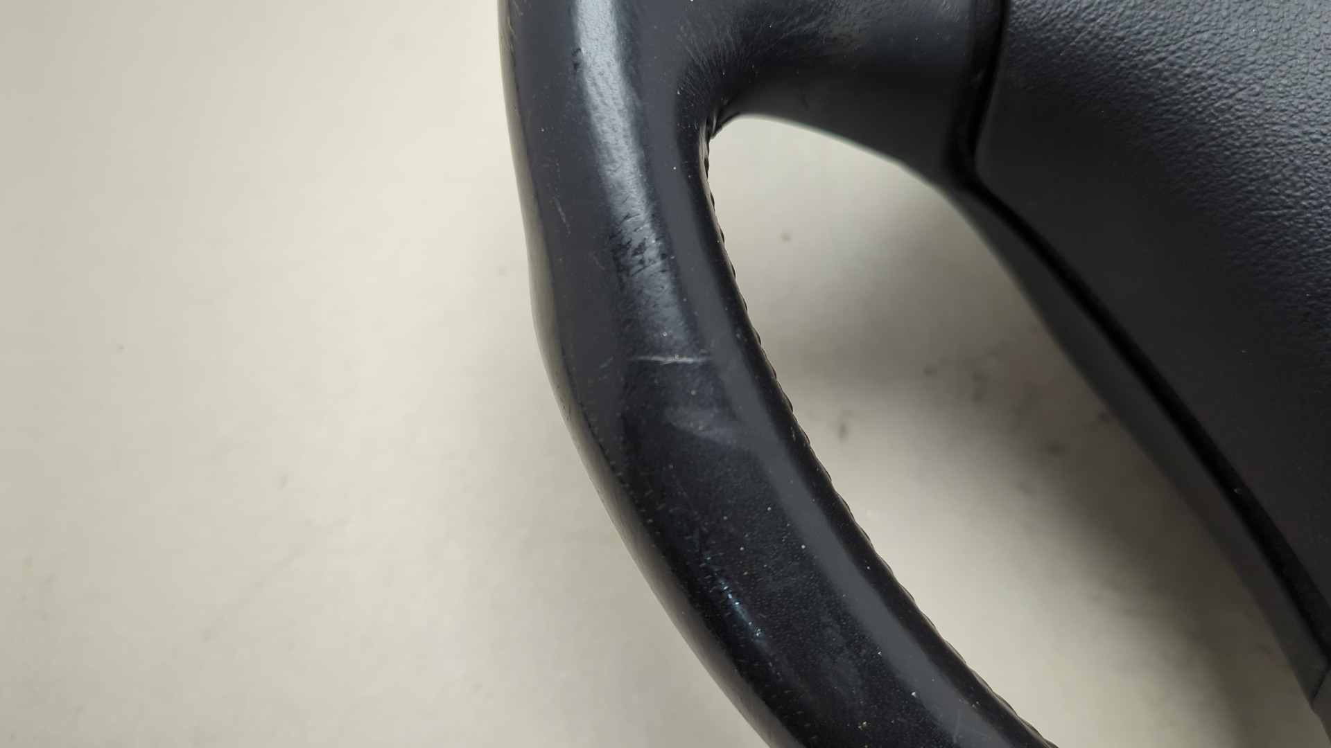 Рулевое колесо (руль)