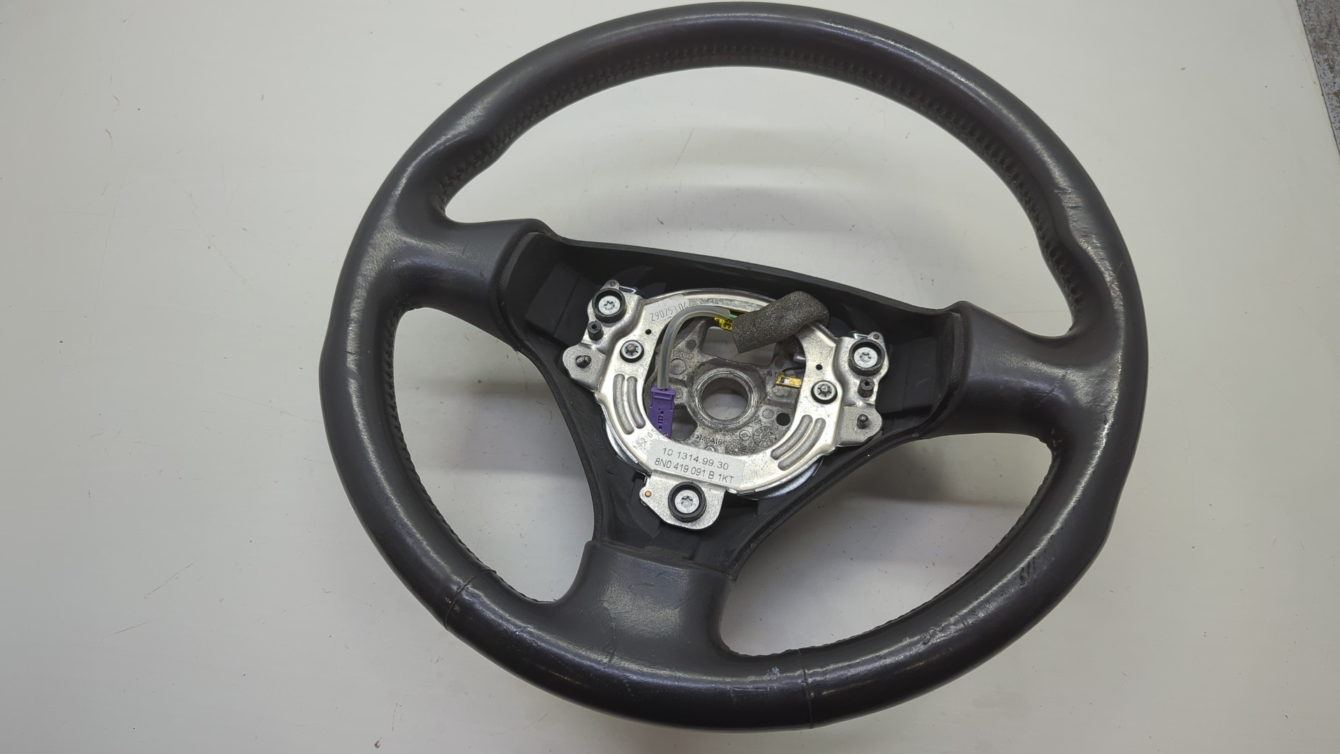 Рулевое колесо (руль)