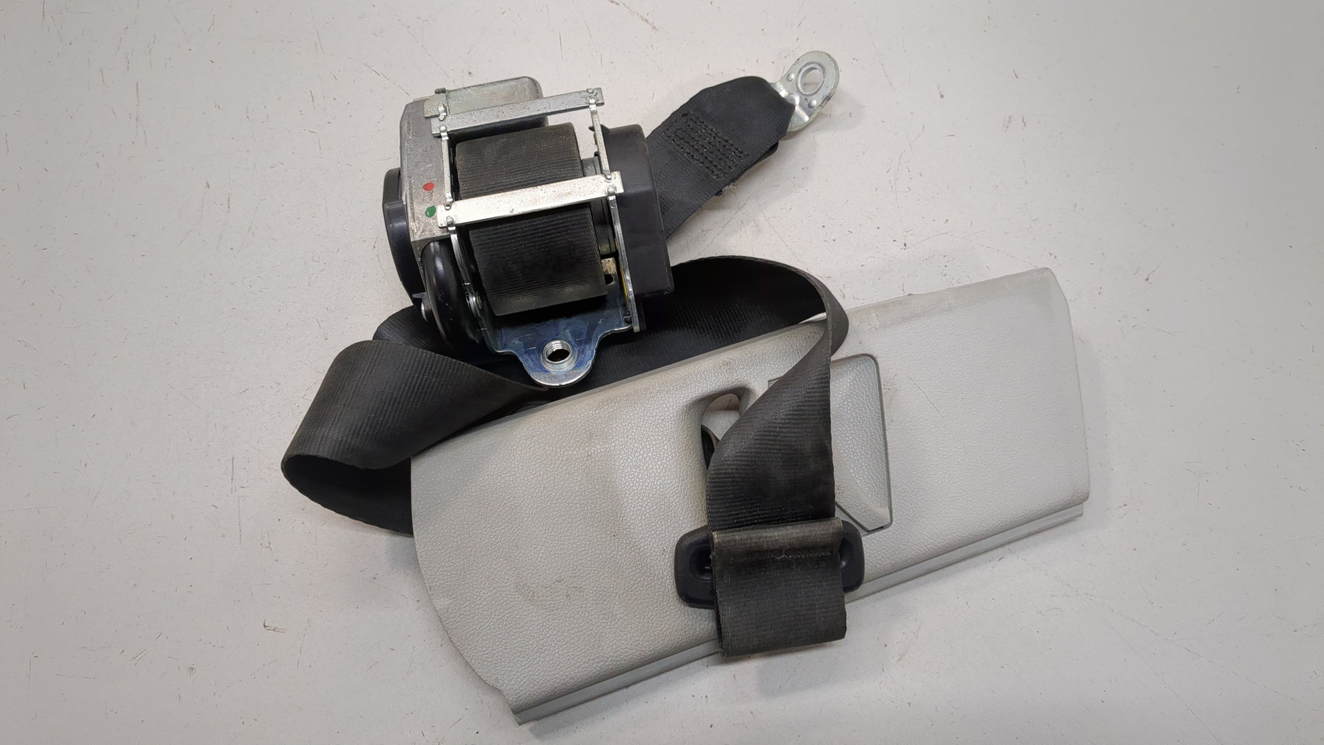 Ремень безопасности