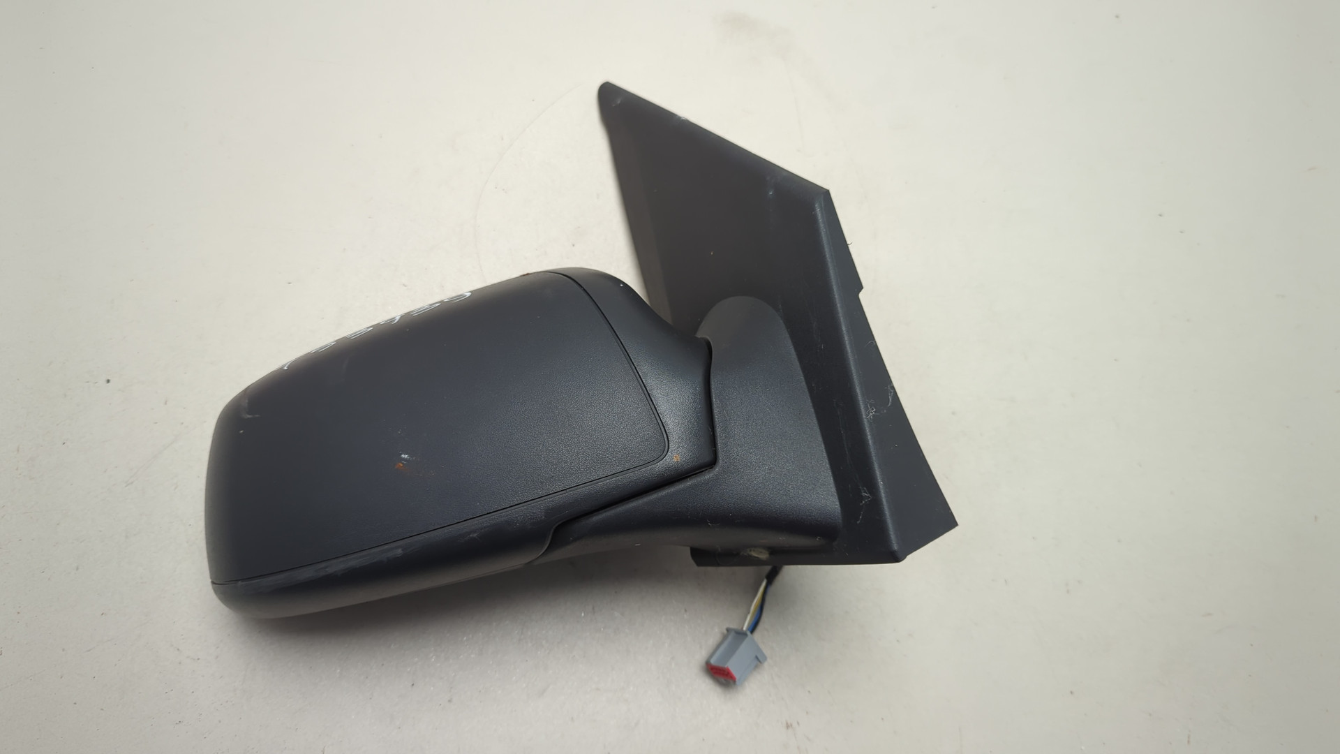 Зеркало правое электрическое