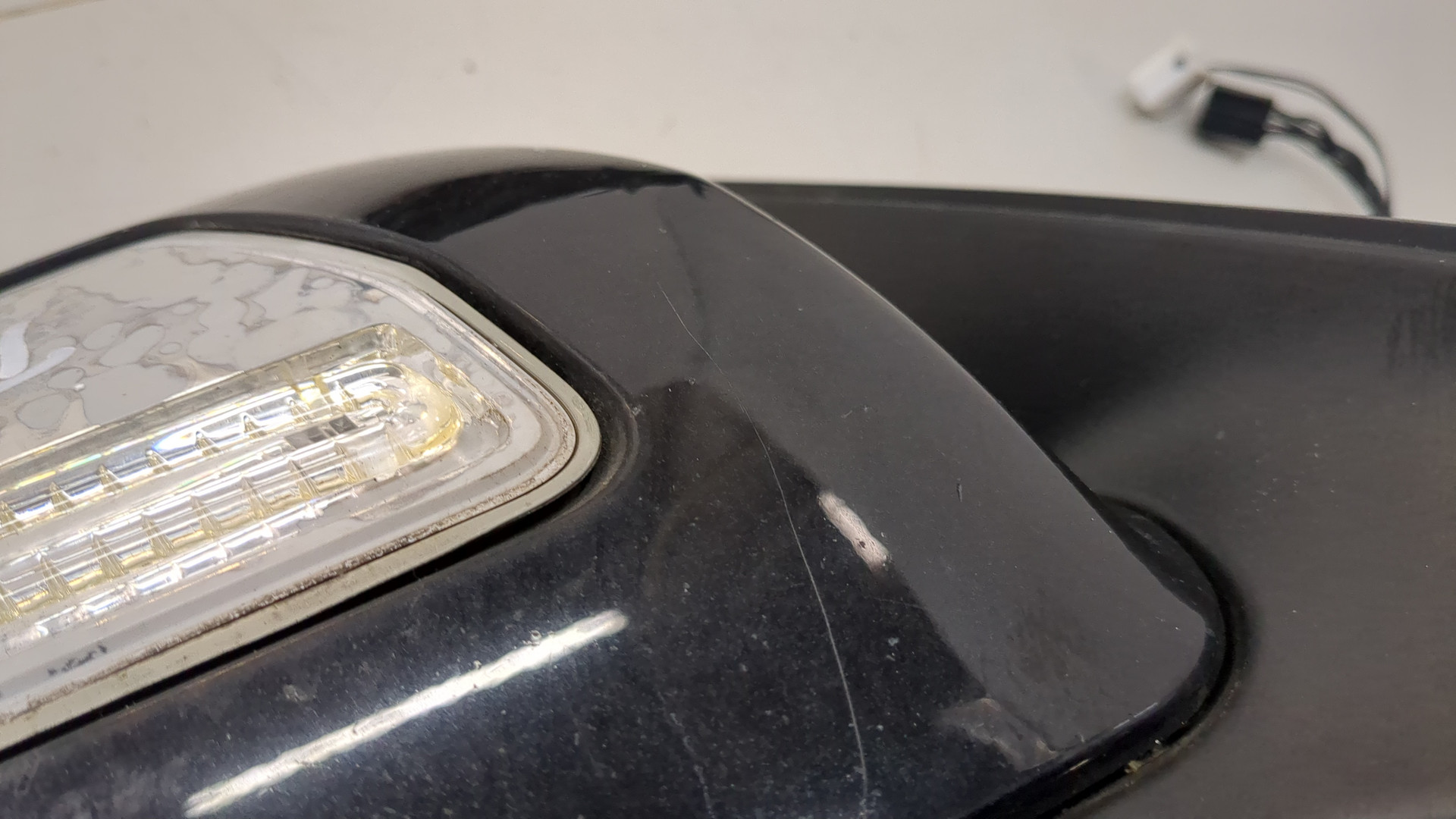 Зеркало правое электрическое