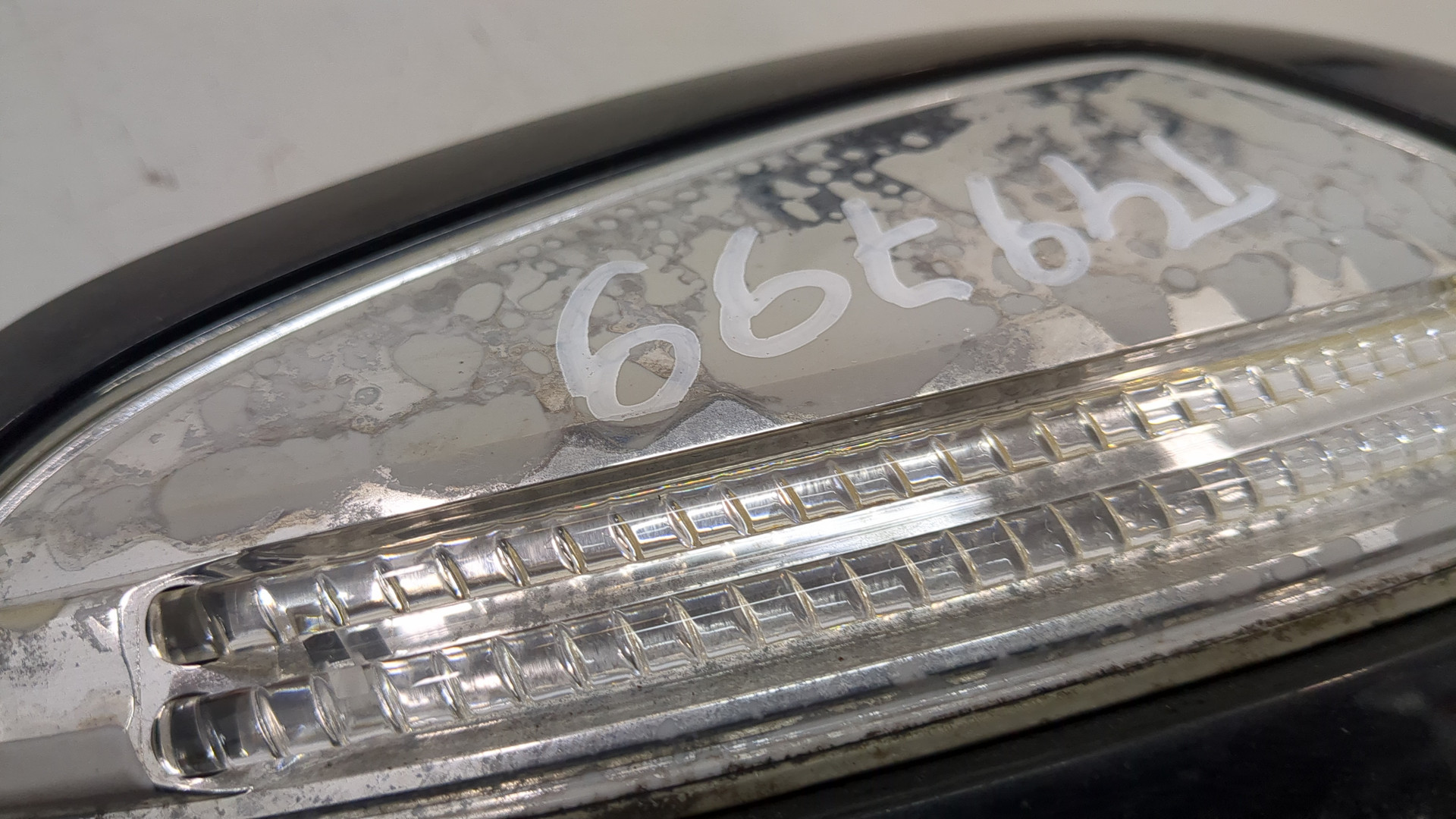 Зеркало правое электрическое