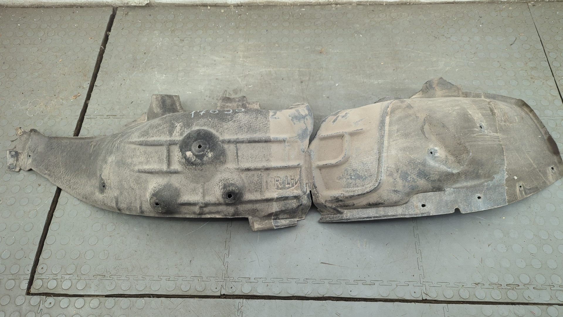 Локер передний левый