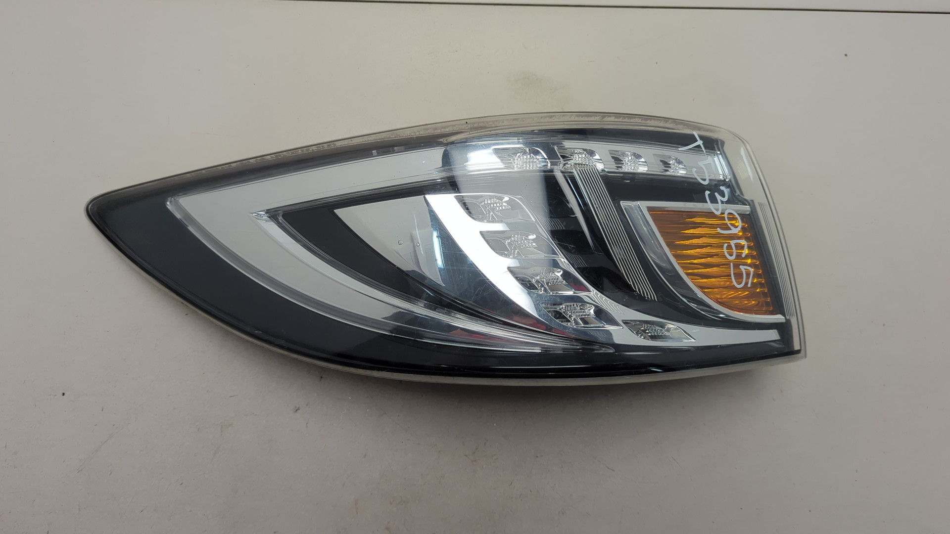 Фонарь задний левый