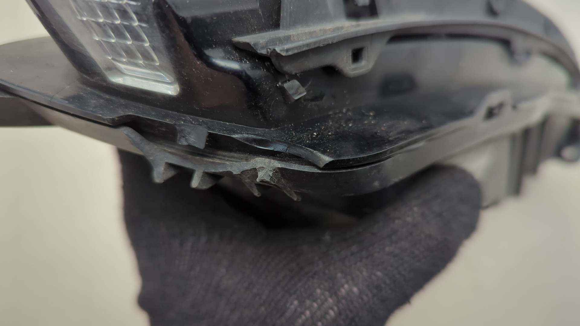 Фара дневного света правая (ходовые огни)