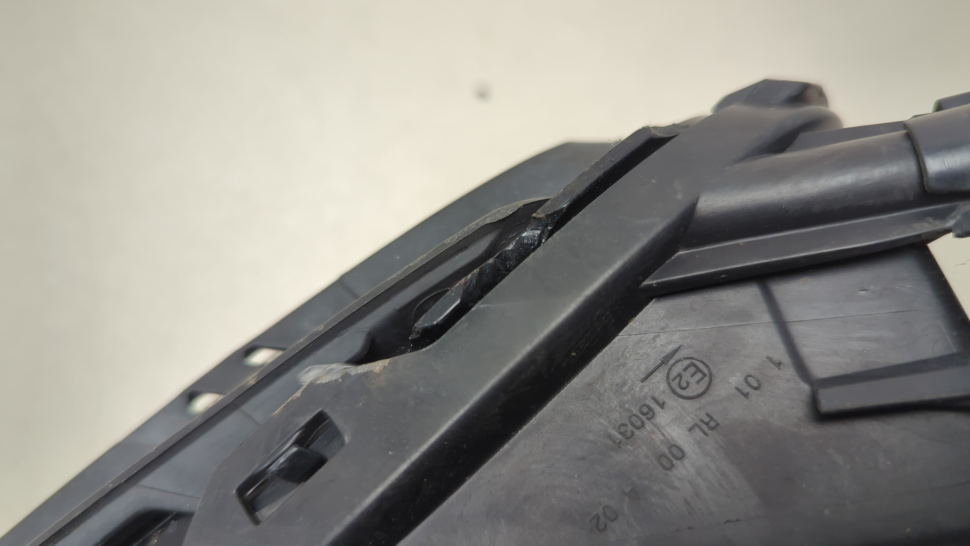 Фара дневного света правая (ходовые огни)