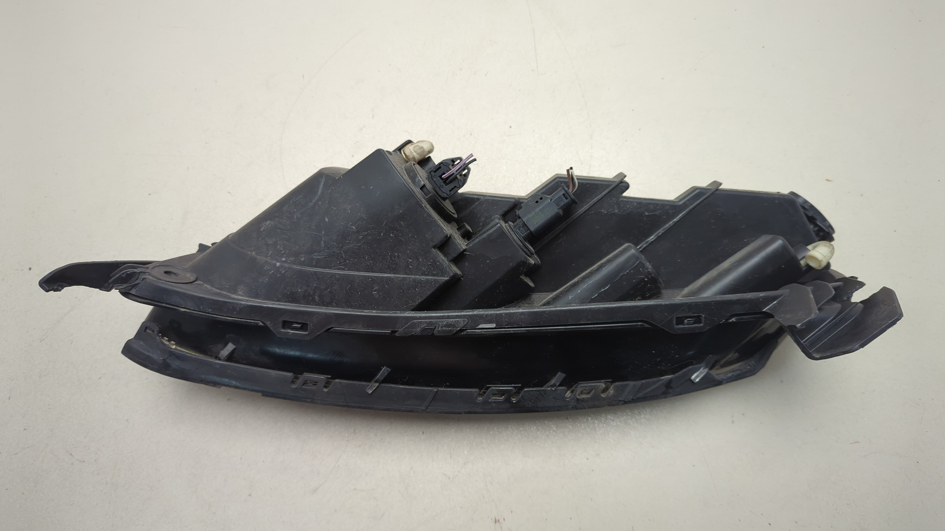 Фара дневного света правая (ходовые огни)