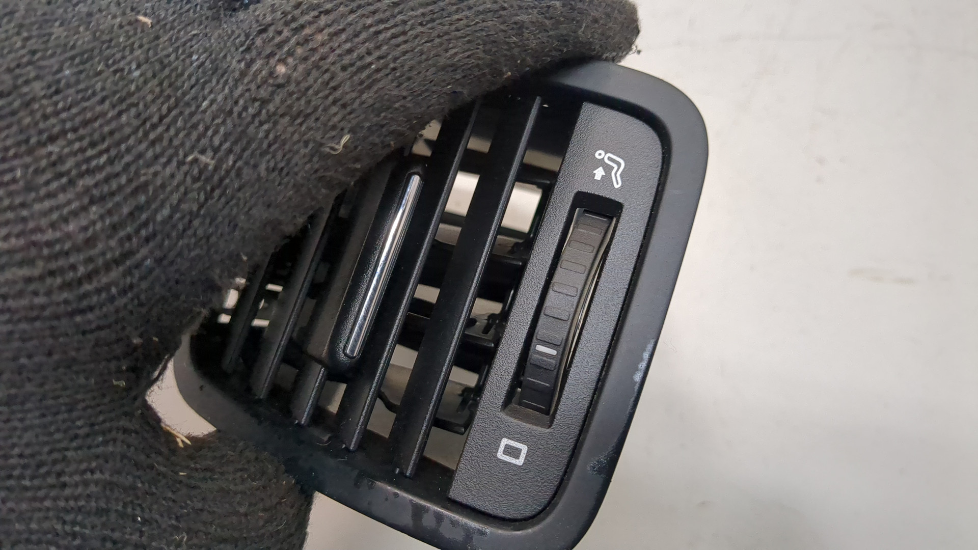 Дефлектор воздушный