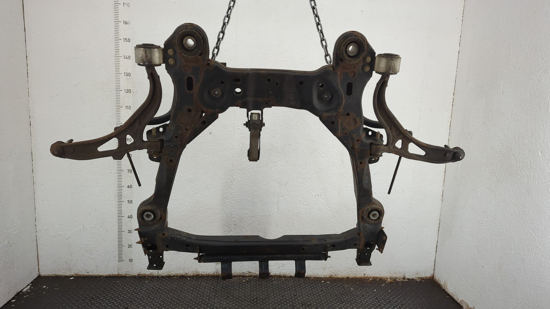 Балка подмоторная