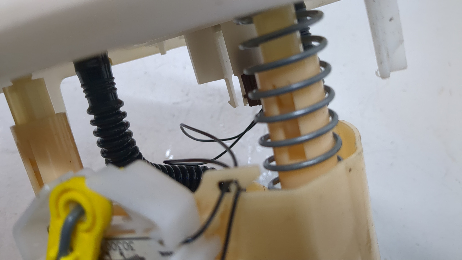 Насос топливный электрический