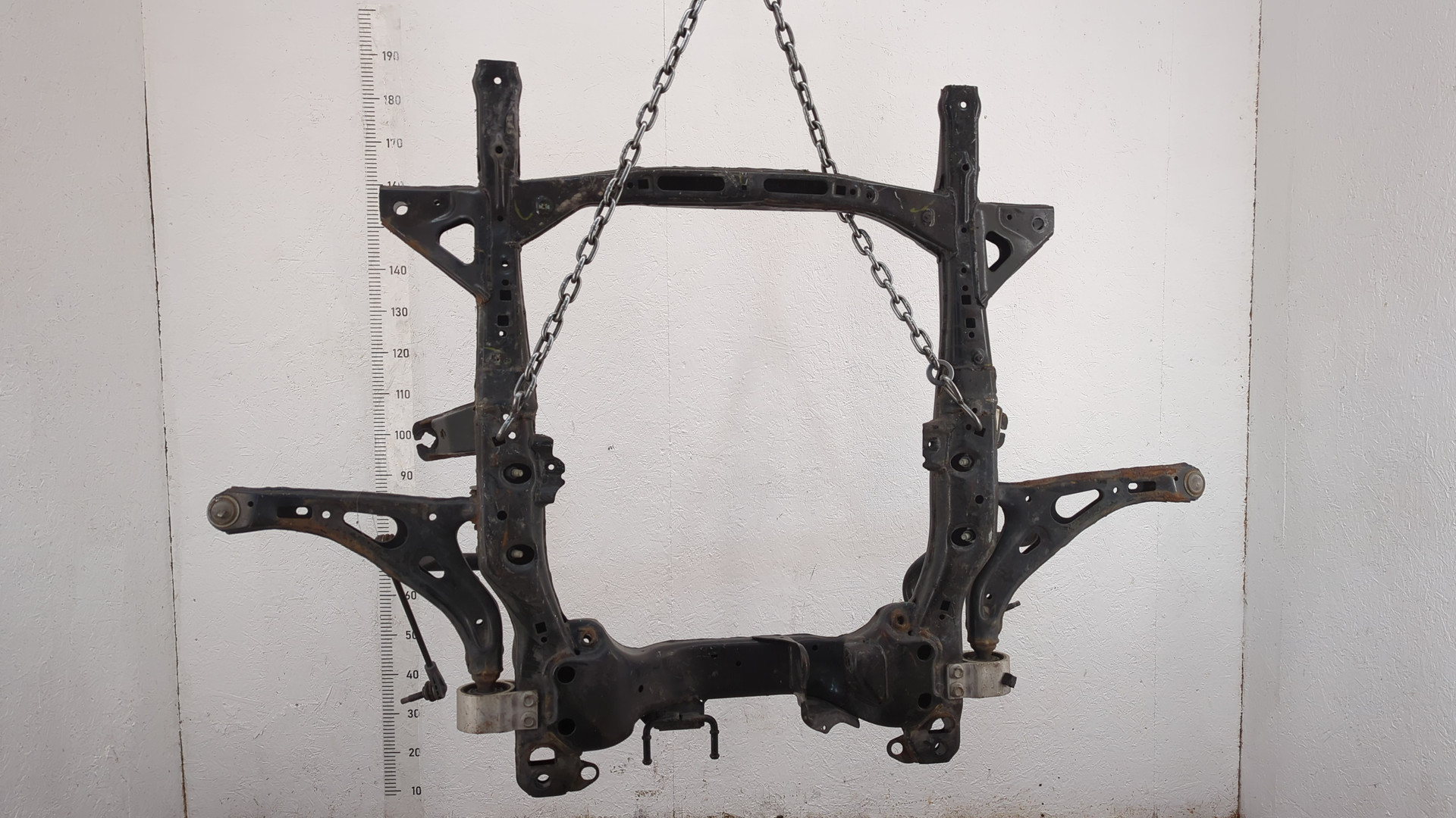 Балка подмоторная