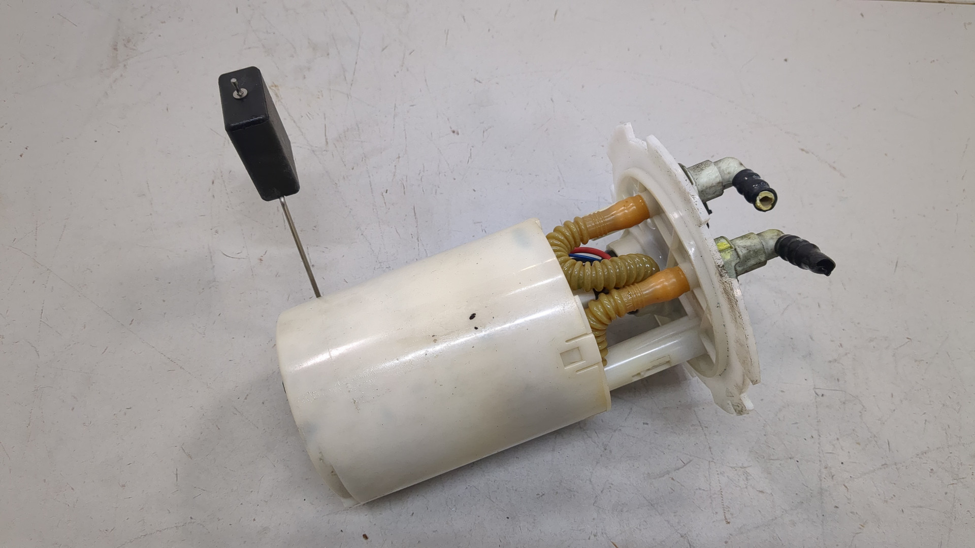 Насос топливный электрический