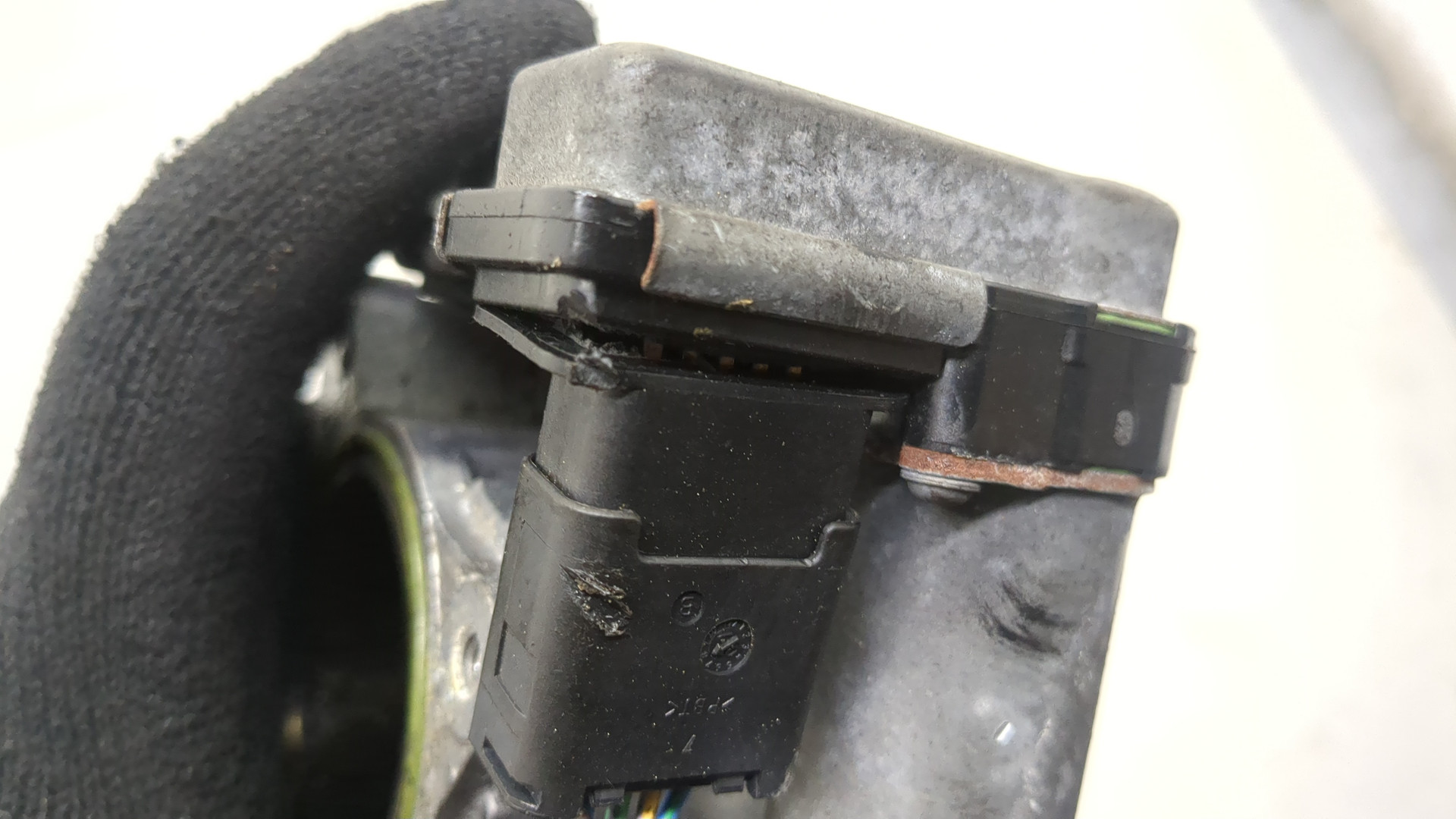 Заслонка дроссельная электрическая