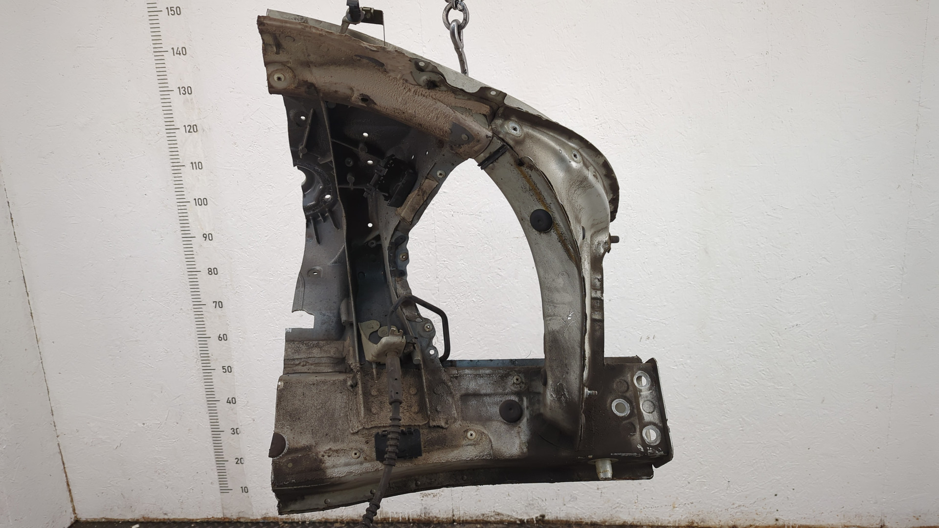 Лонжерон передний правый