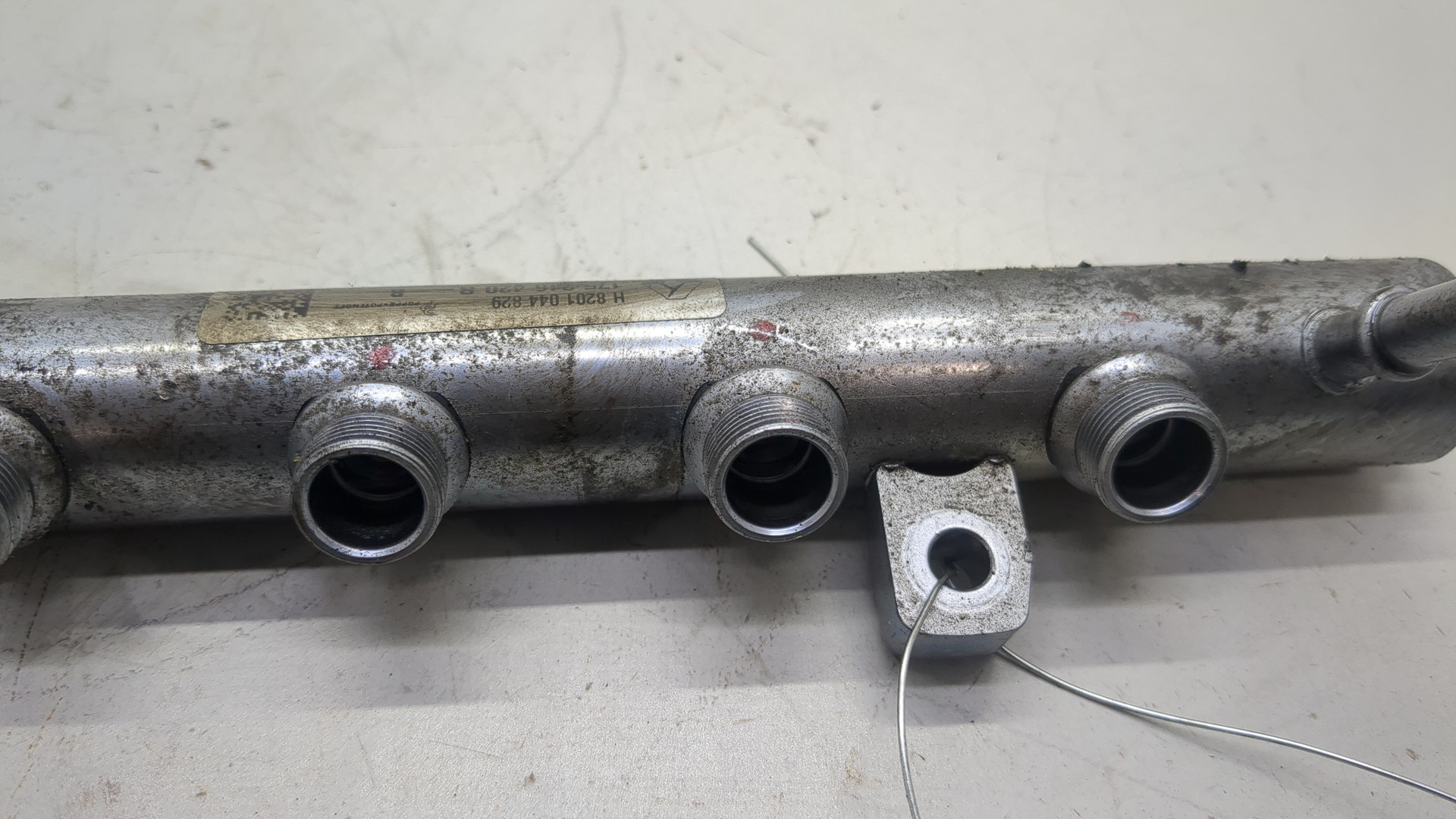 Рейка топливная (рампа)