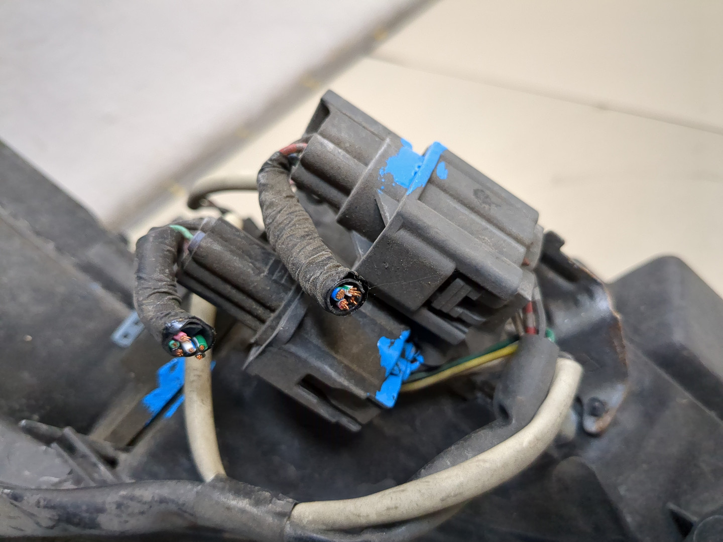 Фара правая