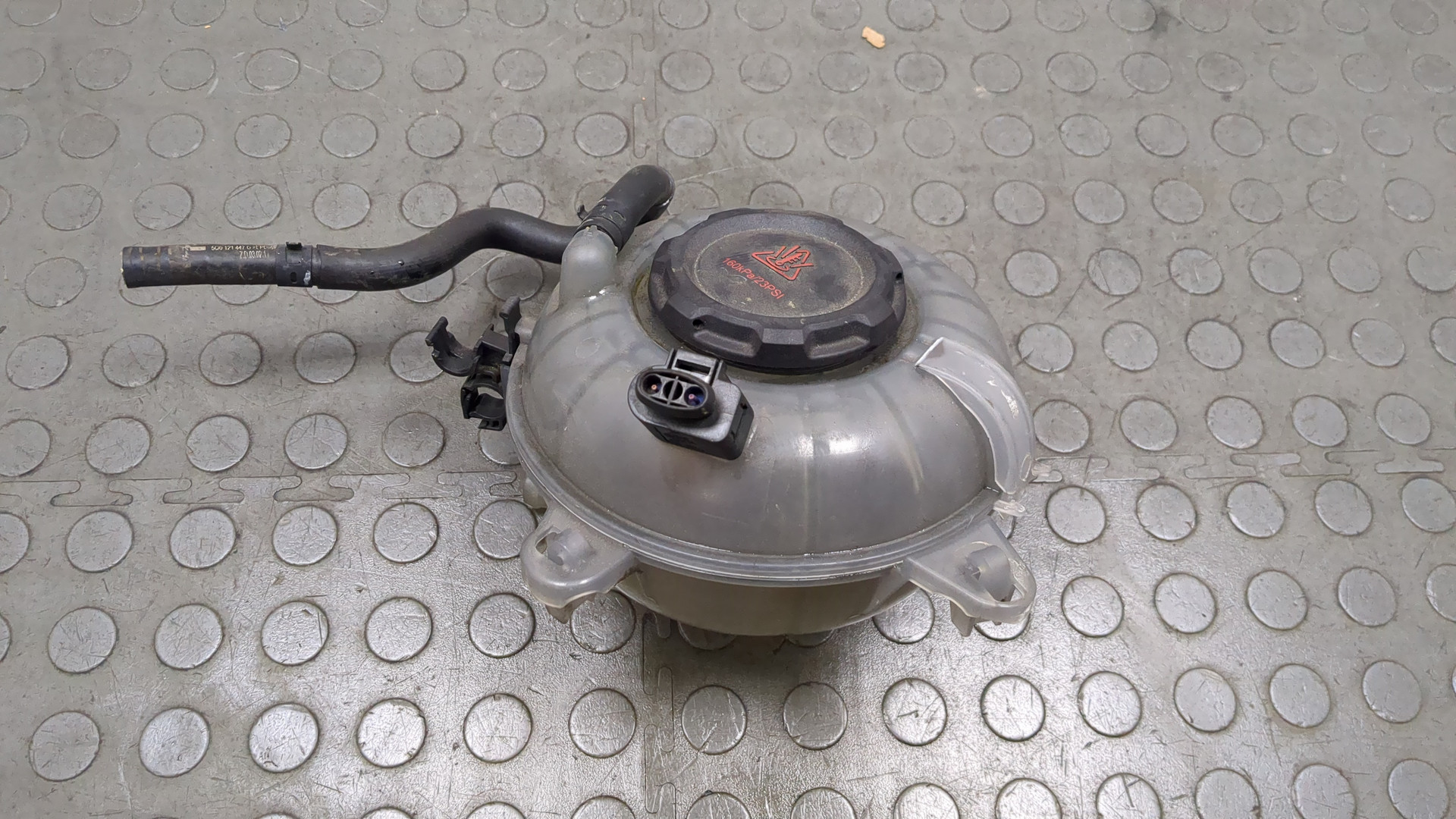 Бачок расширительный