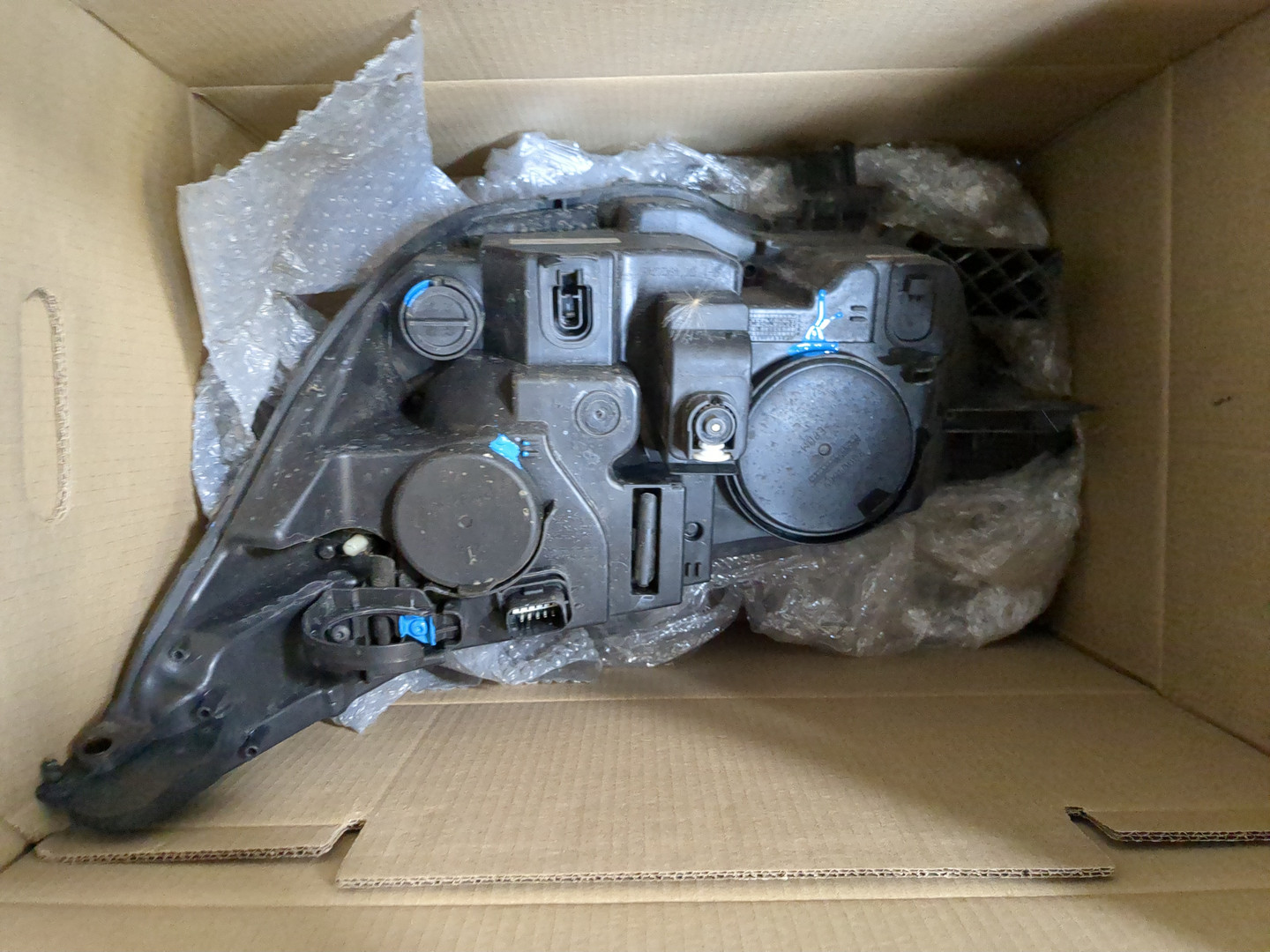 Фара правая