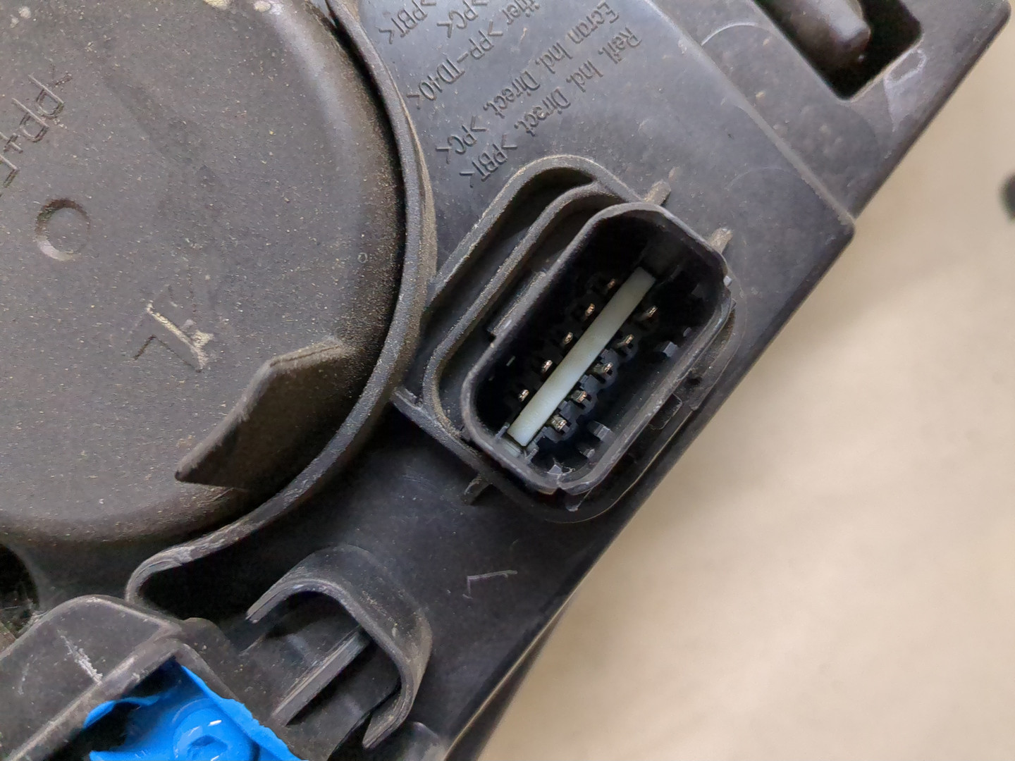 Фара правая